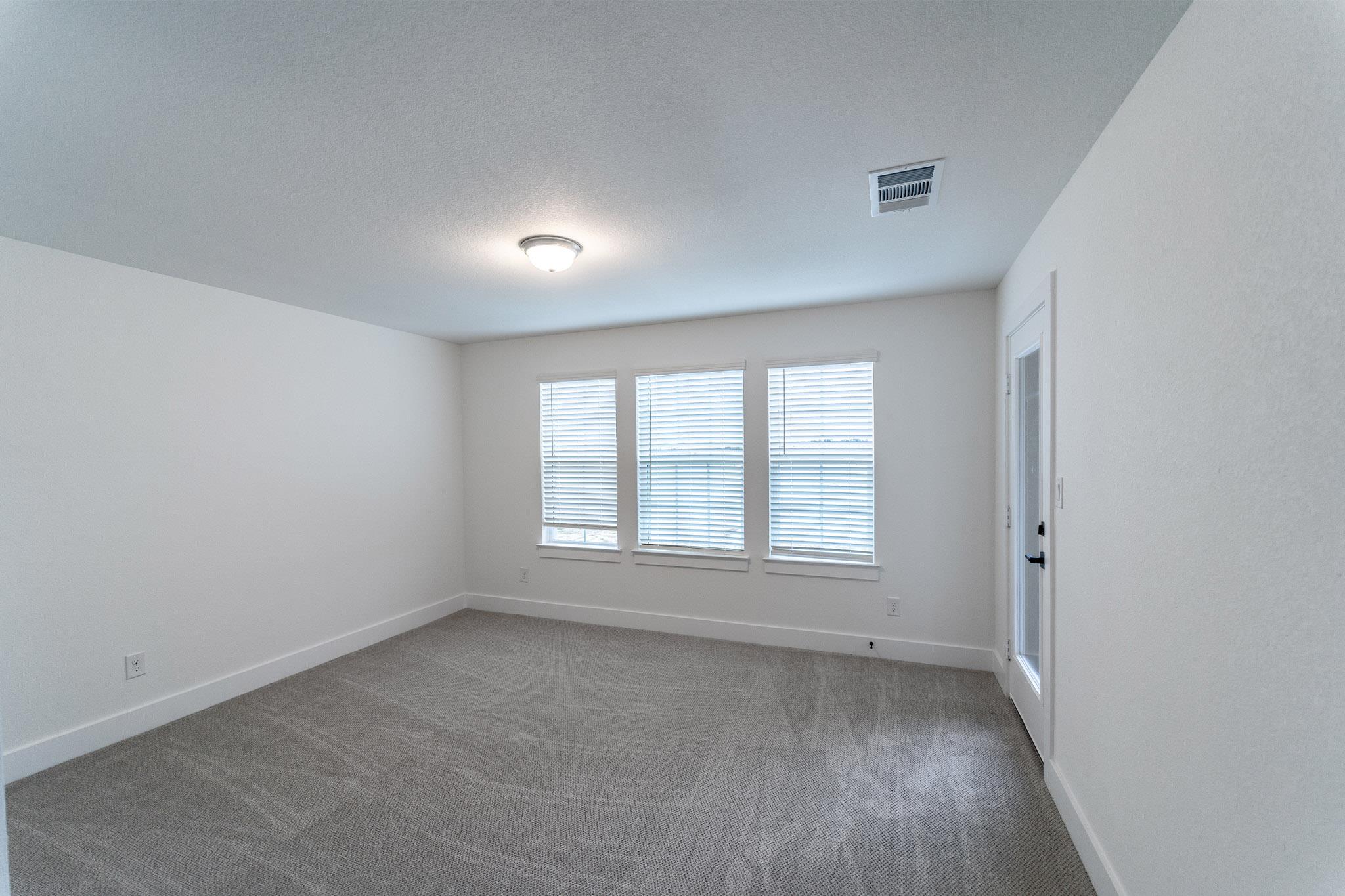 209 Joy LN, Liberty Hill, TX 78642