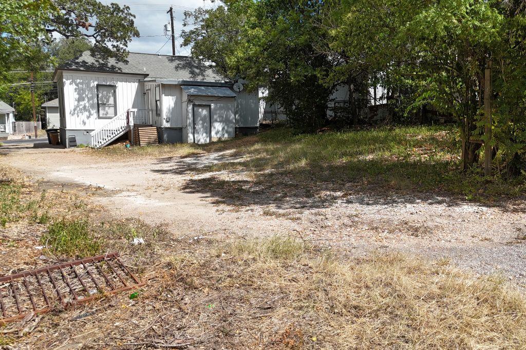2103 E 12th ST, Austin, TX 78702