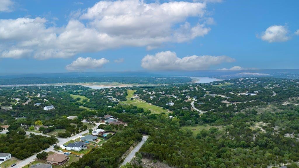 20203 Lee LN, Leander, TX 78645