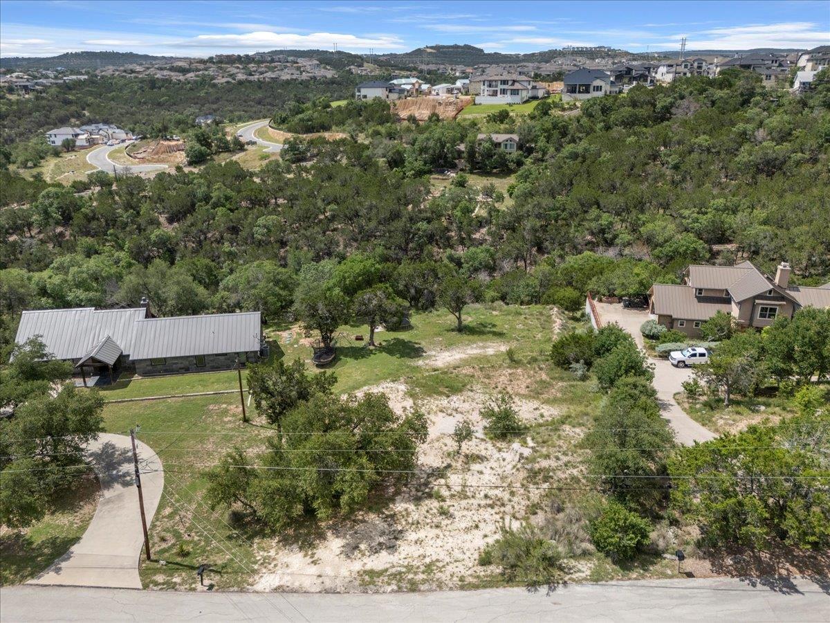 2901 Tradewind DR, Spicewood, TX 78669