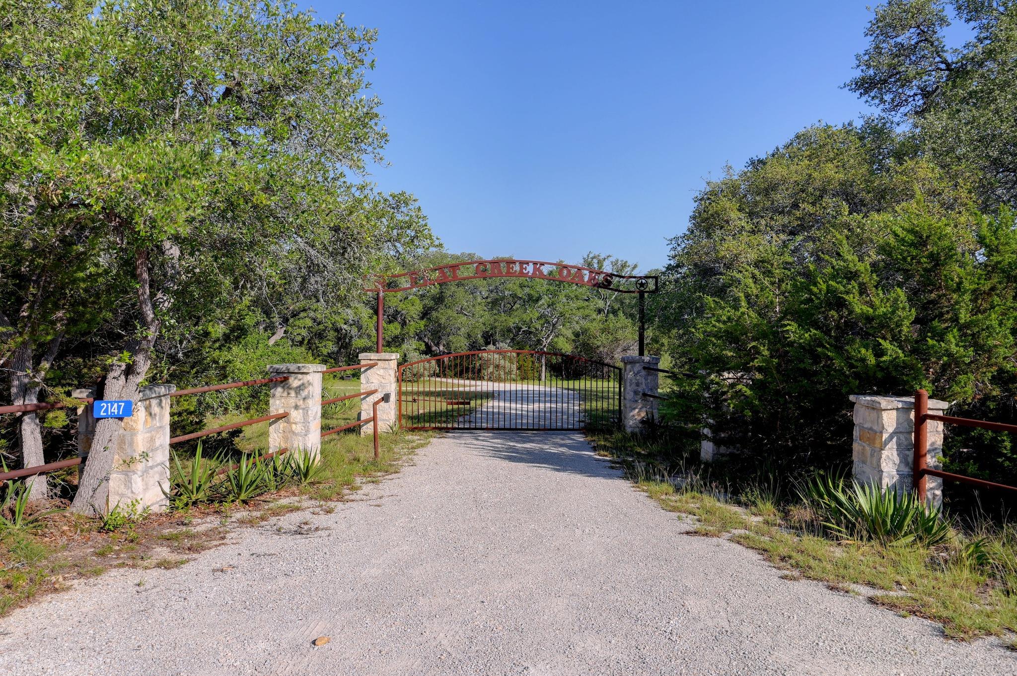 2147 Tejas Trl, Blanco, TX 78606
