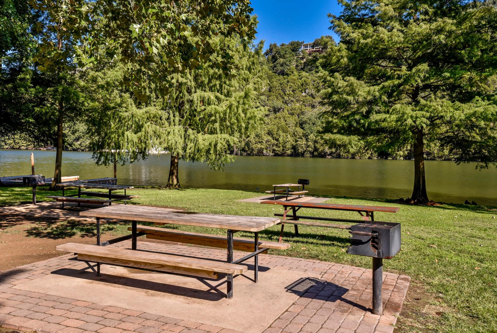1707 Lipan TRL, Austin, TX 78733
