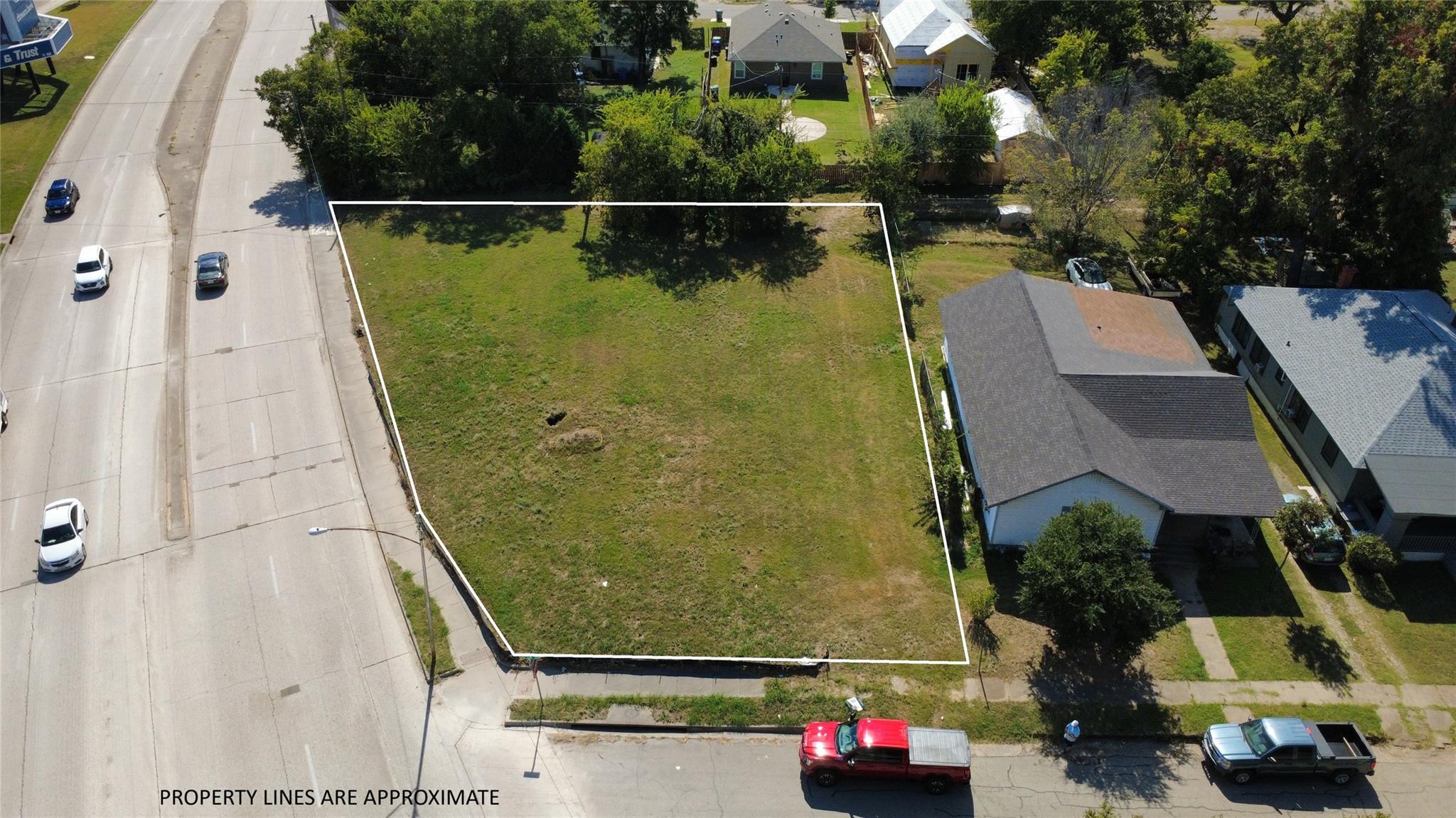 1401 W Waco DR, Waco, TX 76701