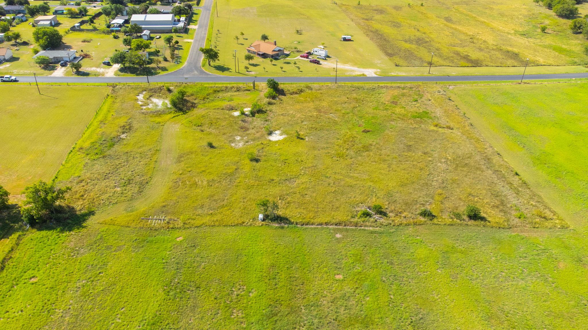 1499 County Road 311 DR, Jarrell, TX 76537