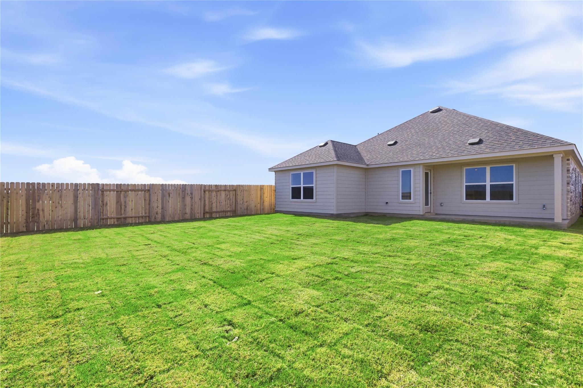 263 Oriole ST, Kyle, TX 78640