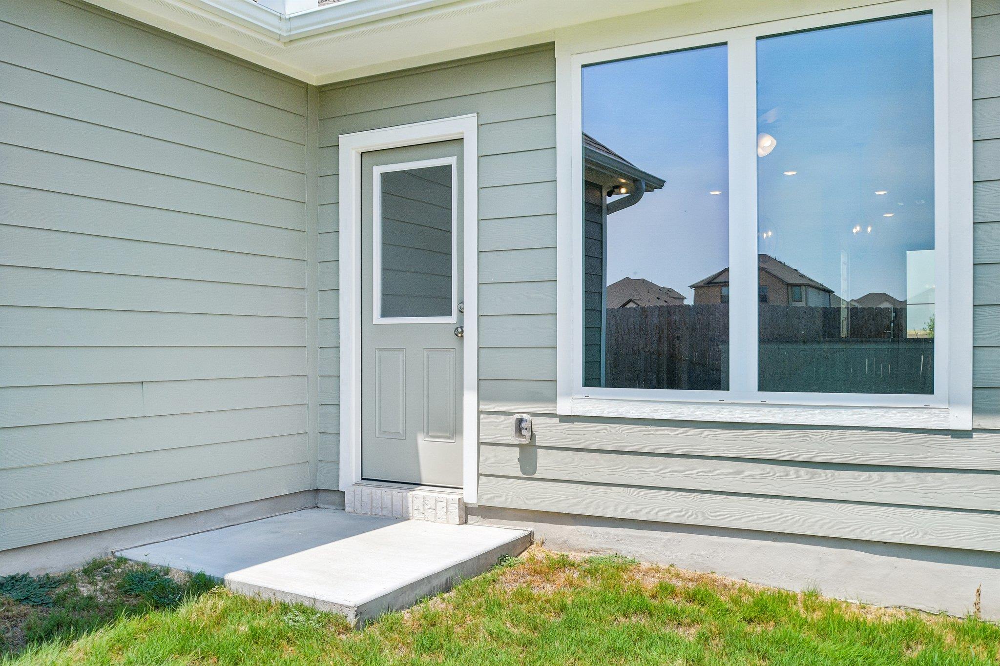 308 Boatright BLVD, Jarrell, TX 76537