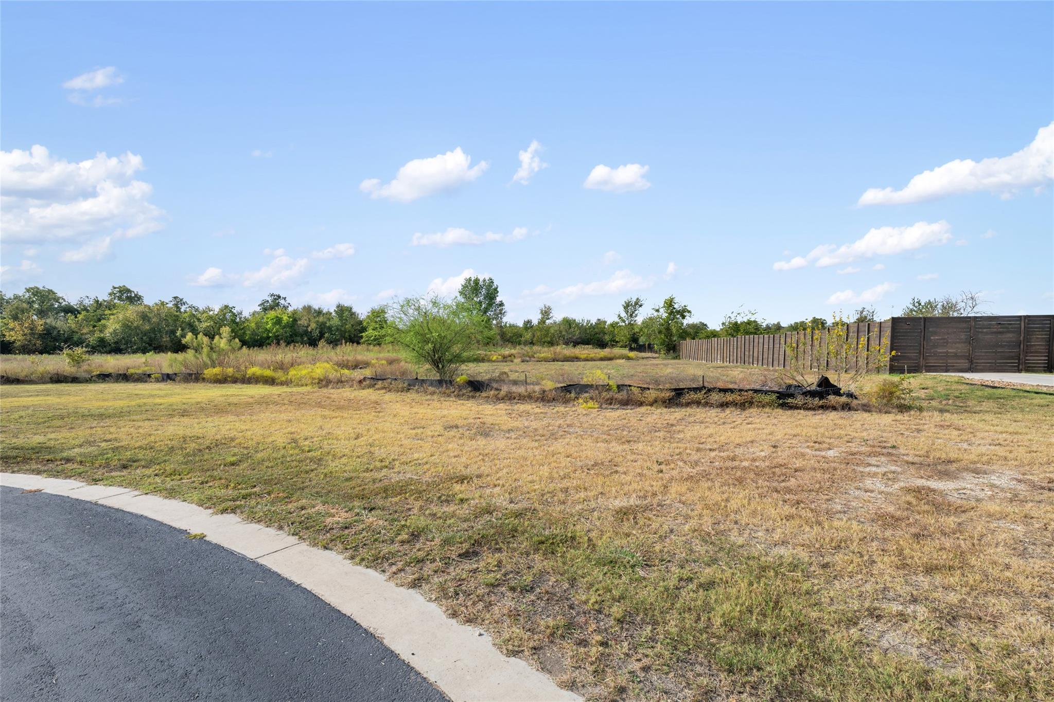 120 Huerta RD, Florence, TX 76527
