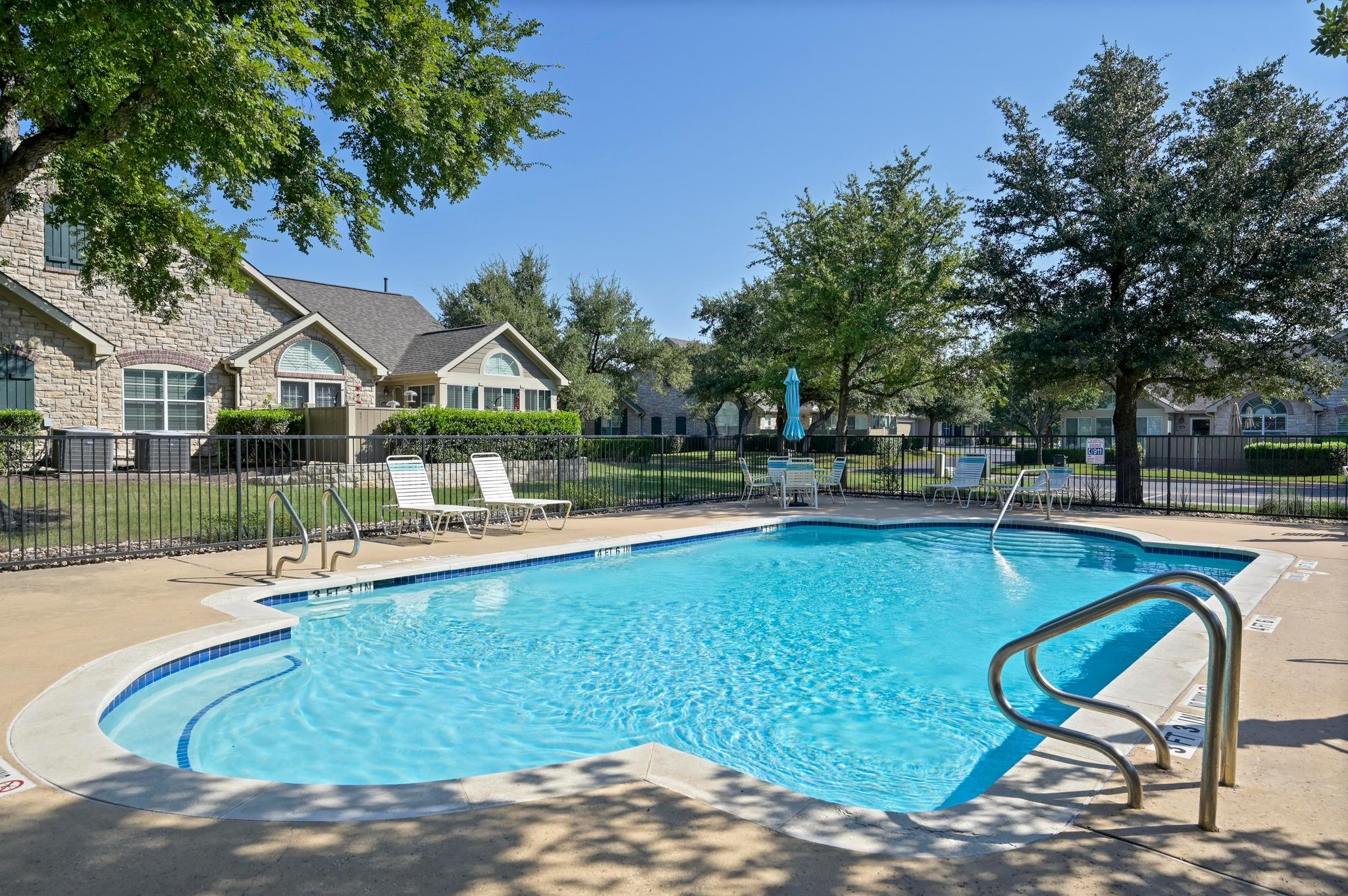 30 Wildwood DR #32, Georgetown, TX 78633