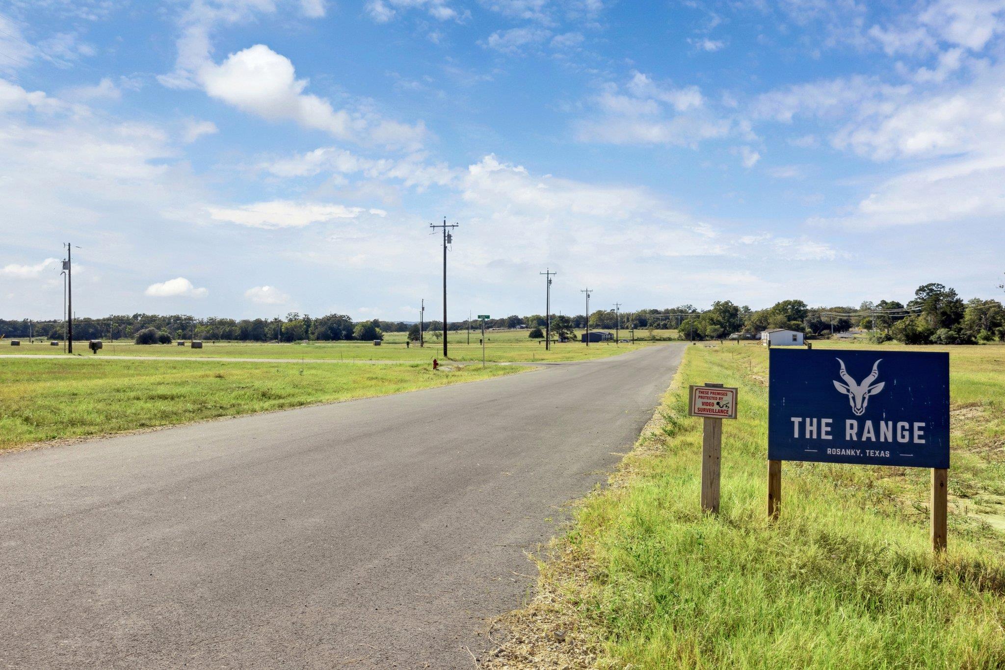 105 Nyala LN, Rosanky, TX 78616