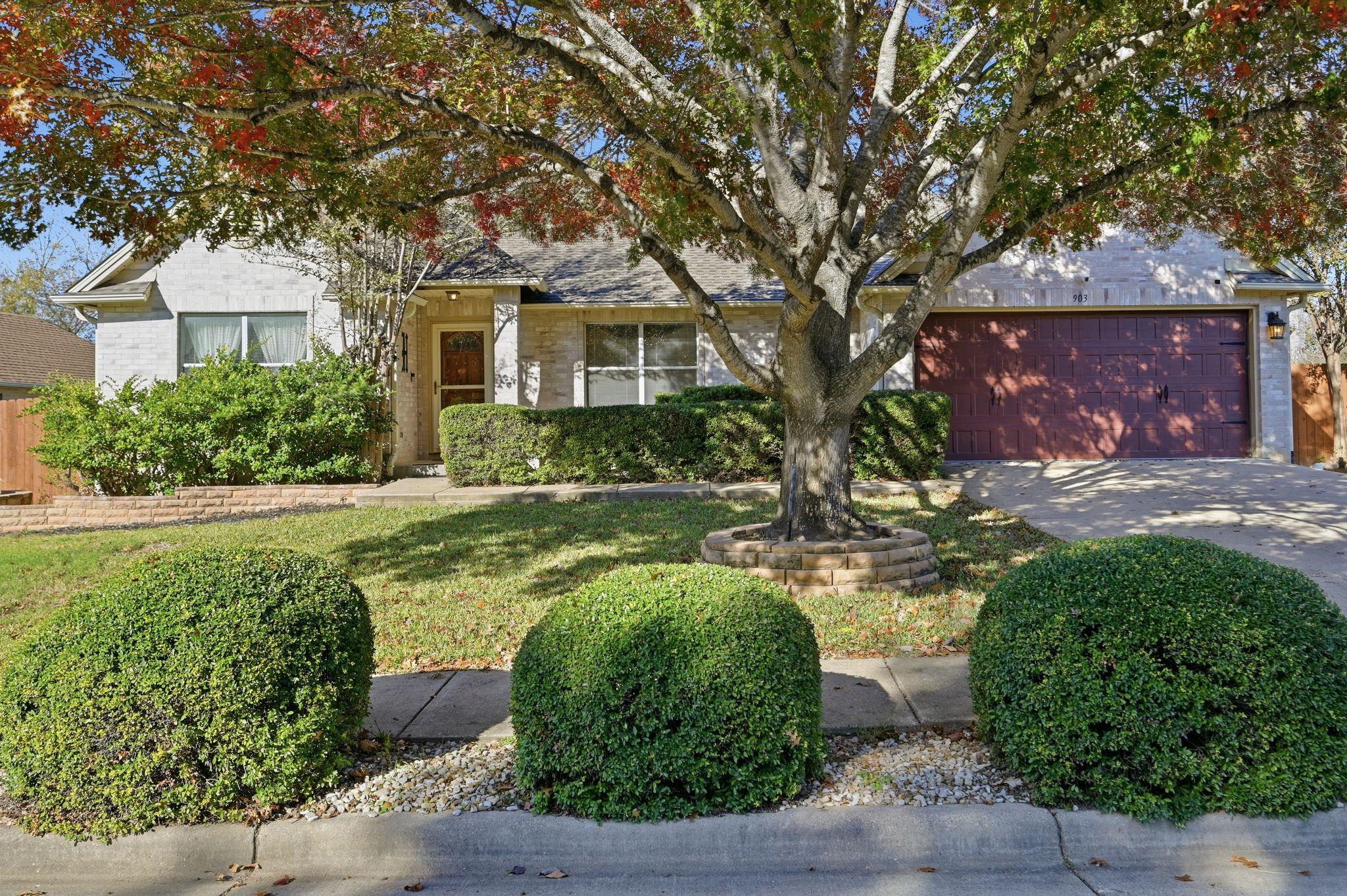 903 E Olympic DR, Pflugerville, TX 78660