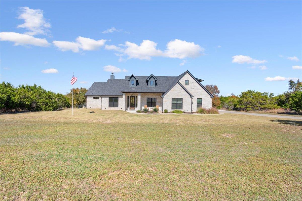1250 E Creekview DR, Salado, TX 76571