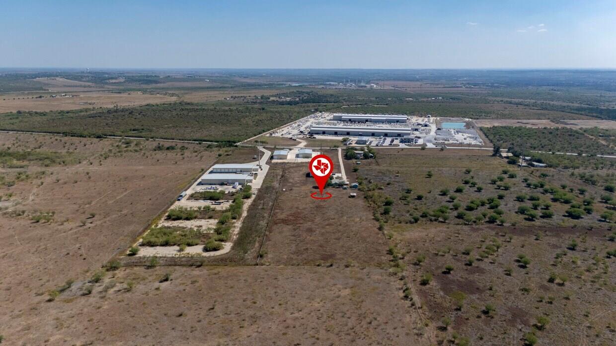 6802 S Old Bastrop Hw, San Marcos, TX 78666
