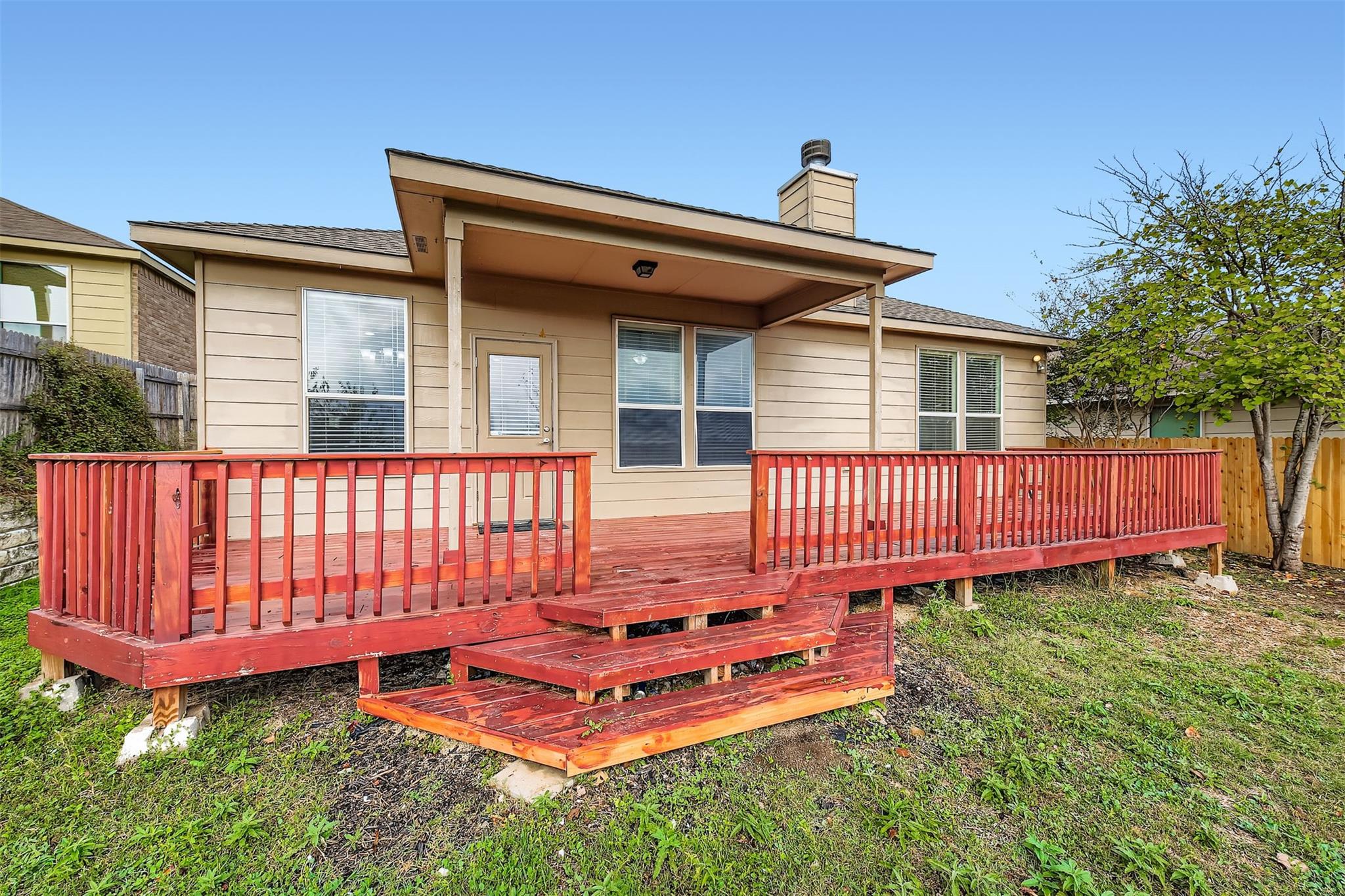 334 Nandina DR, Buda, TX 78610