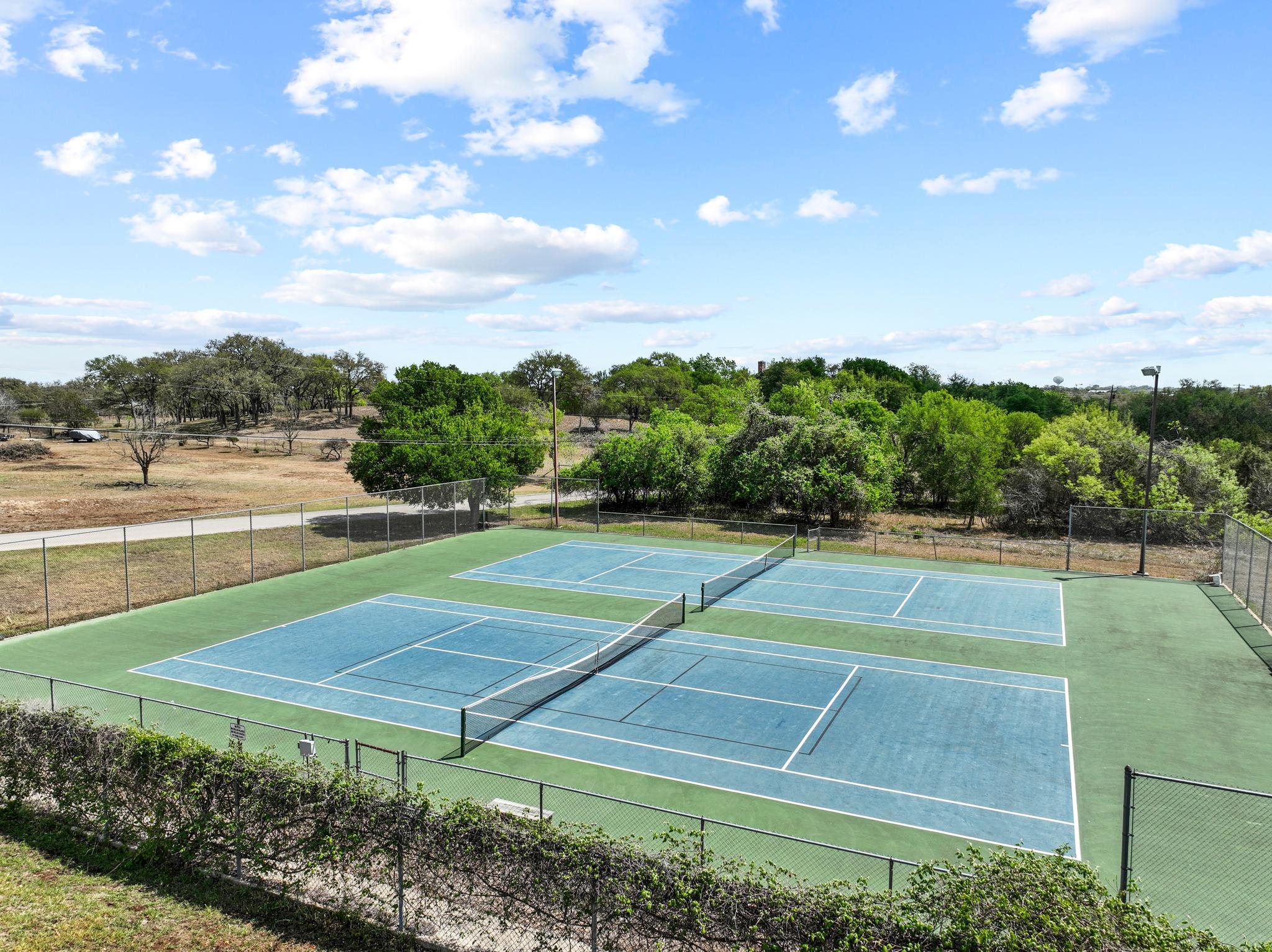 111 Clydesdale DR, San Marcos, TX 78666