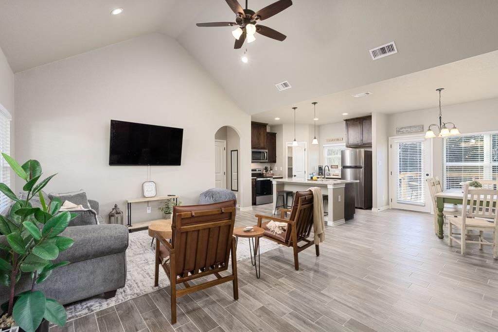 117 Lightning Bolt, Spring Branch, TX 78070