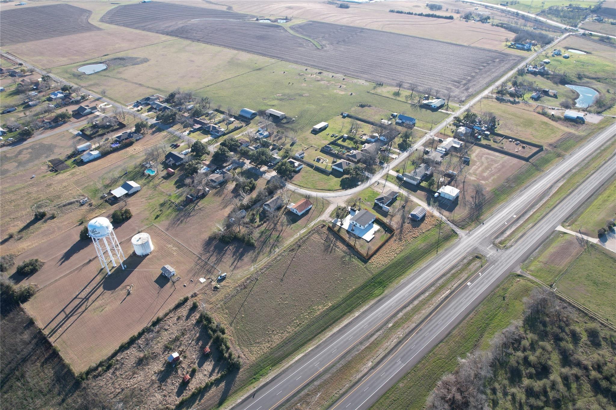 000 W Carlos G Parker Blvd, Taylor, TX 76574