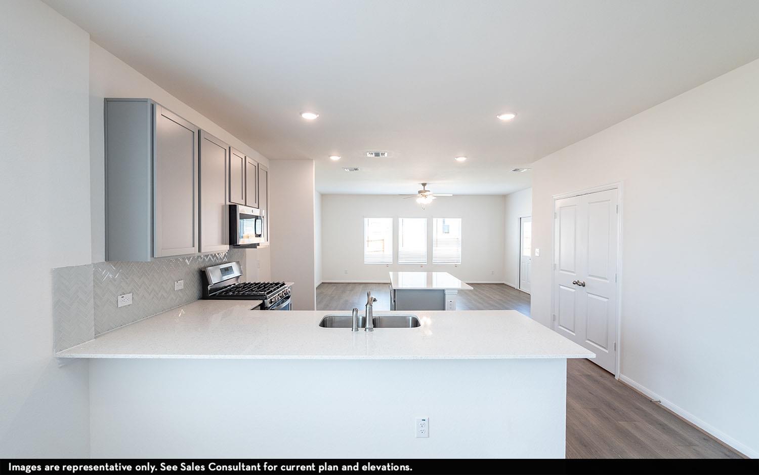 541 Yellowstone DR, Kyle, TX 78640