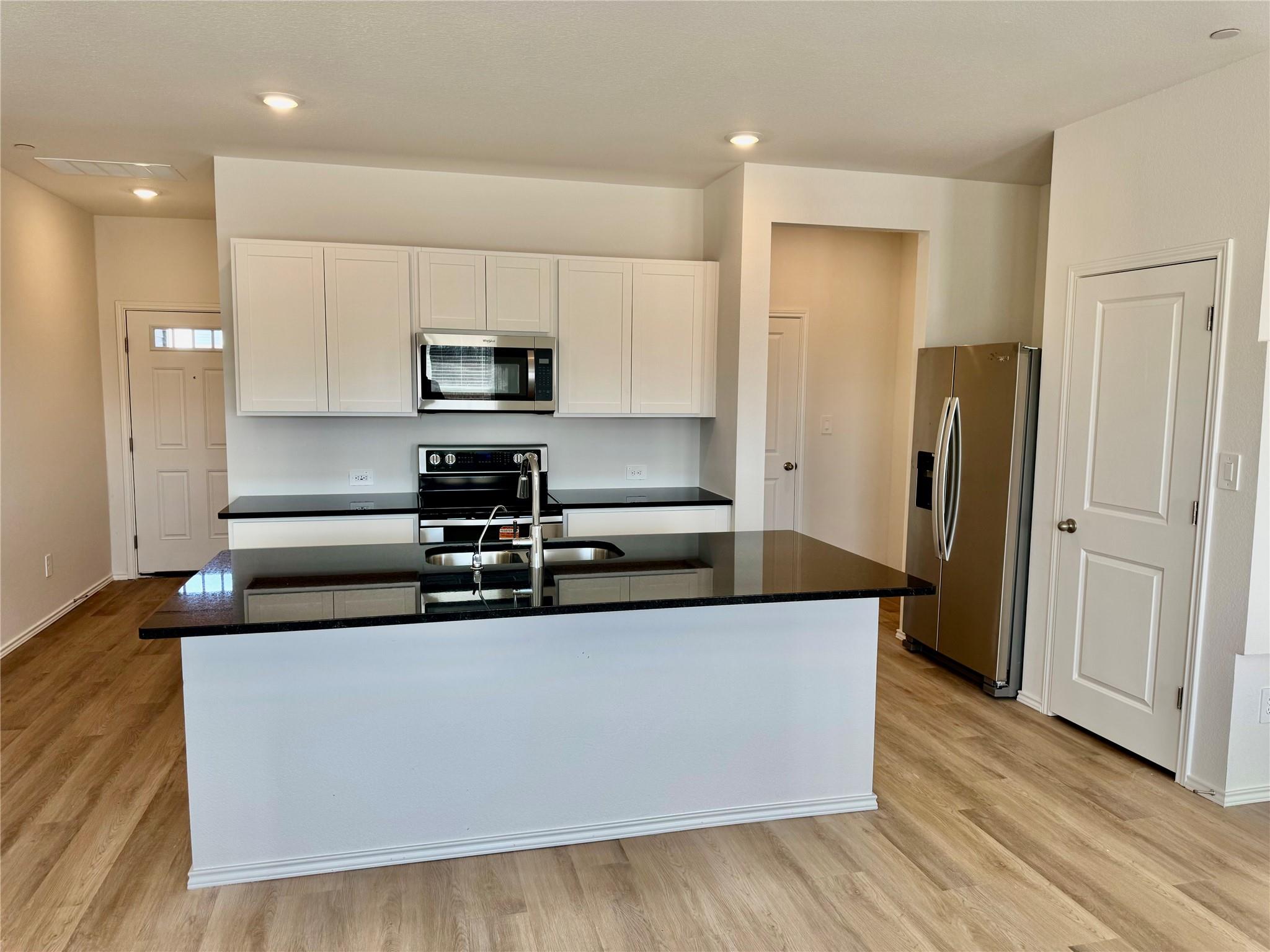 104 Calcite RD #4, Kyle, TX 78640