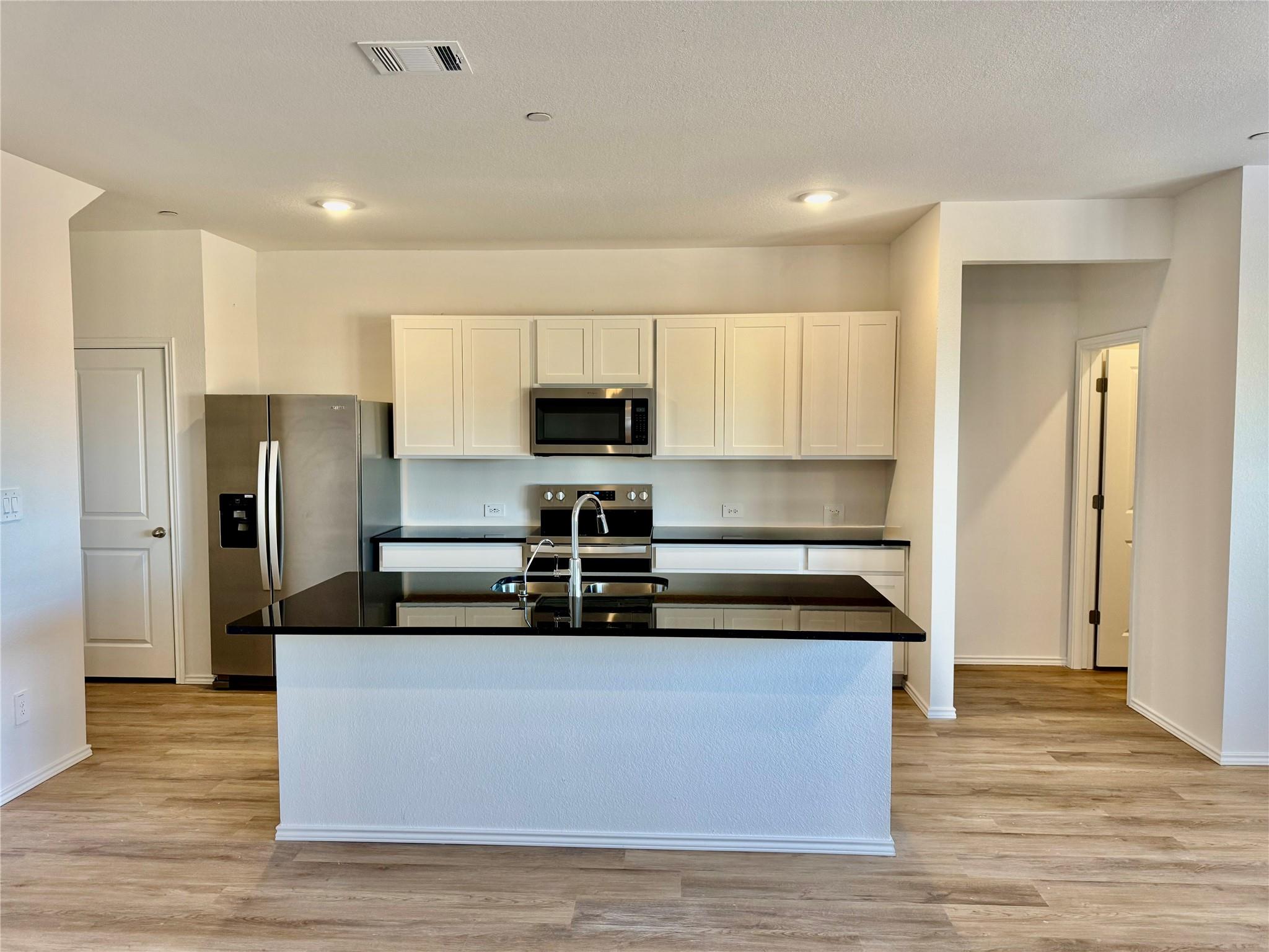 104 Calcite RD #2, Kyle, TX 78640
