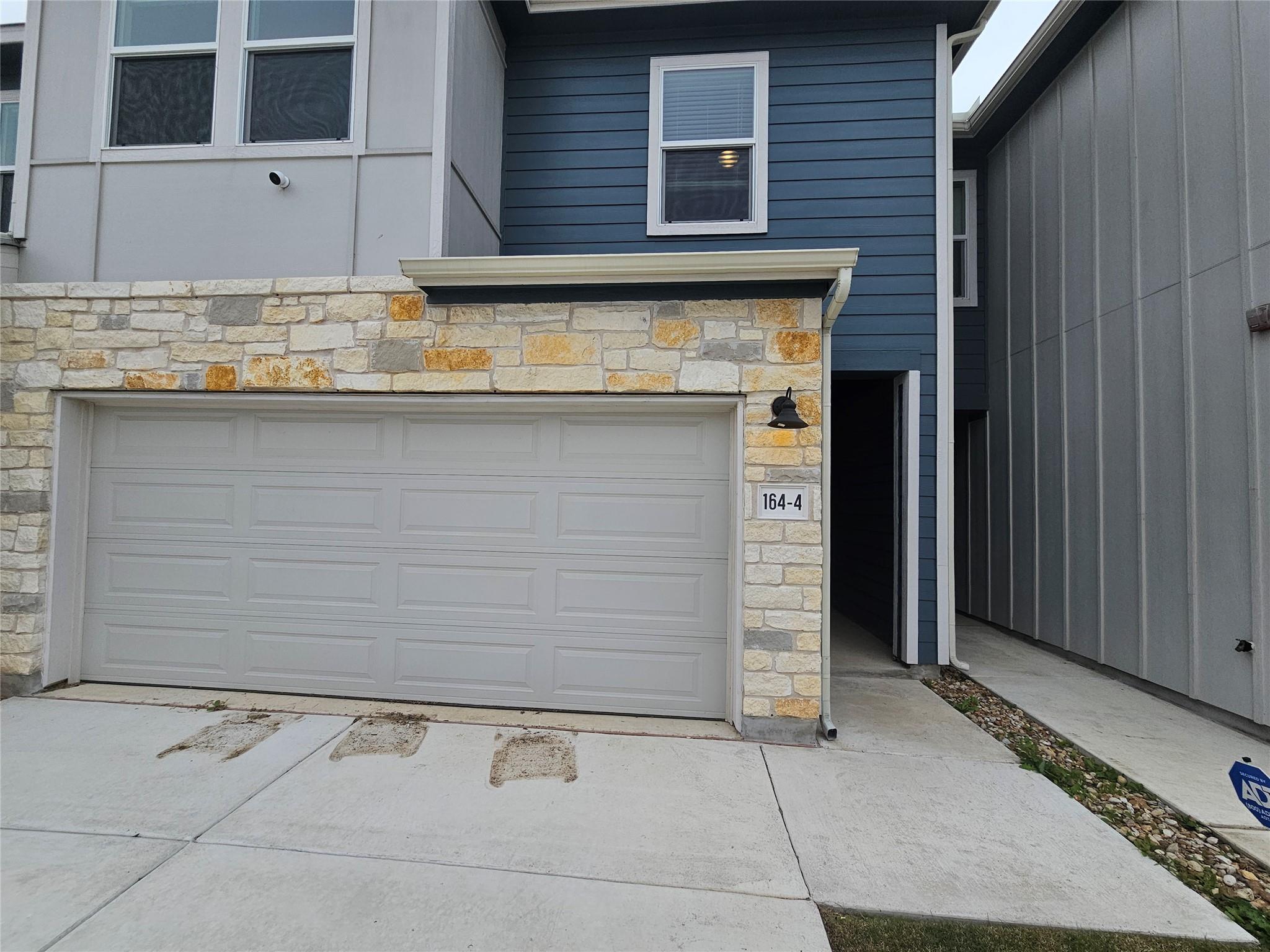 164 Texas Agate DR #4, Kyle, TX 78640