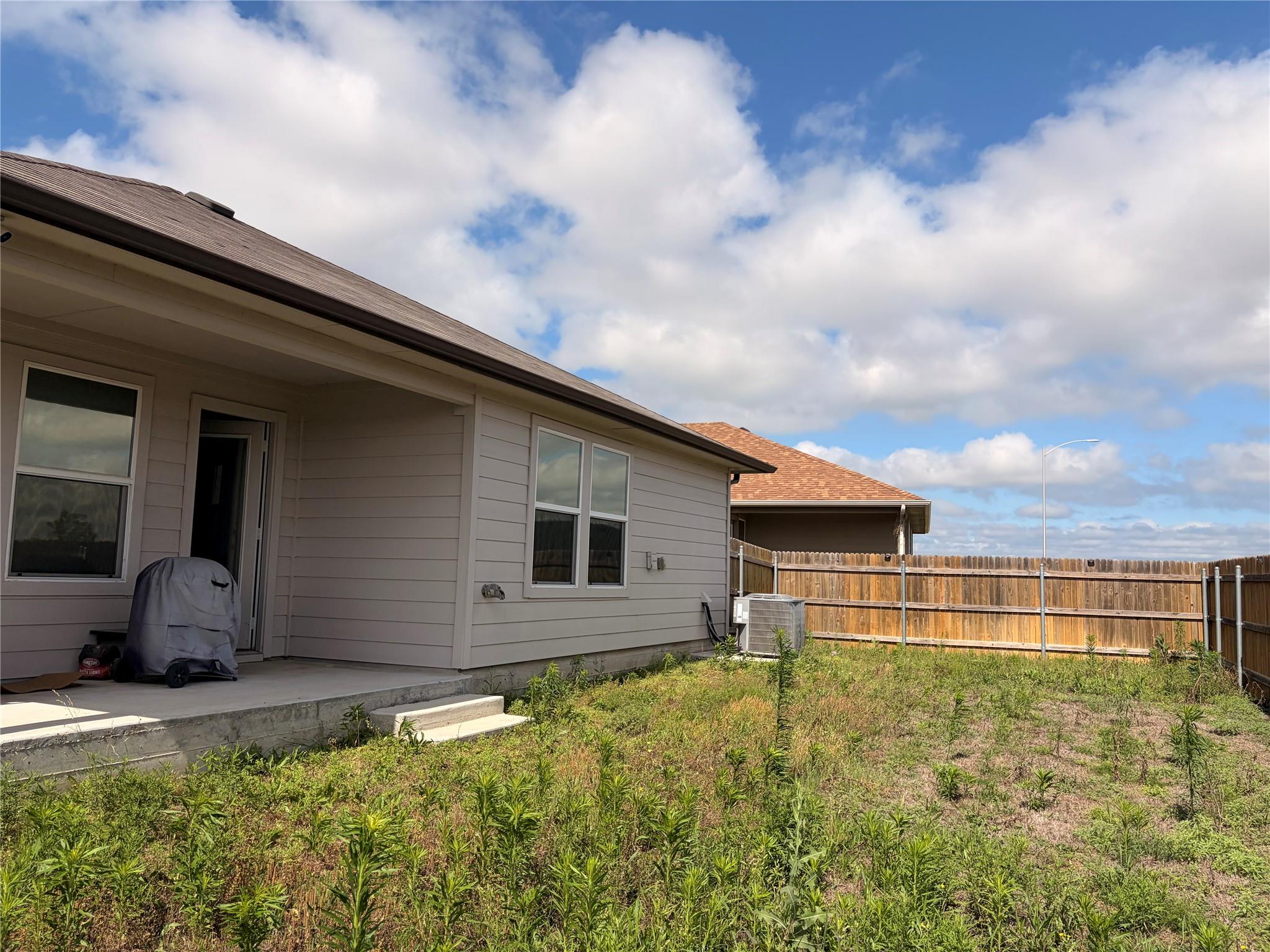 213 Lily Pond TRL, San Marcos, TX 78666