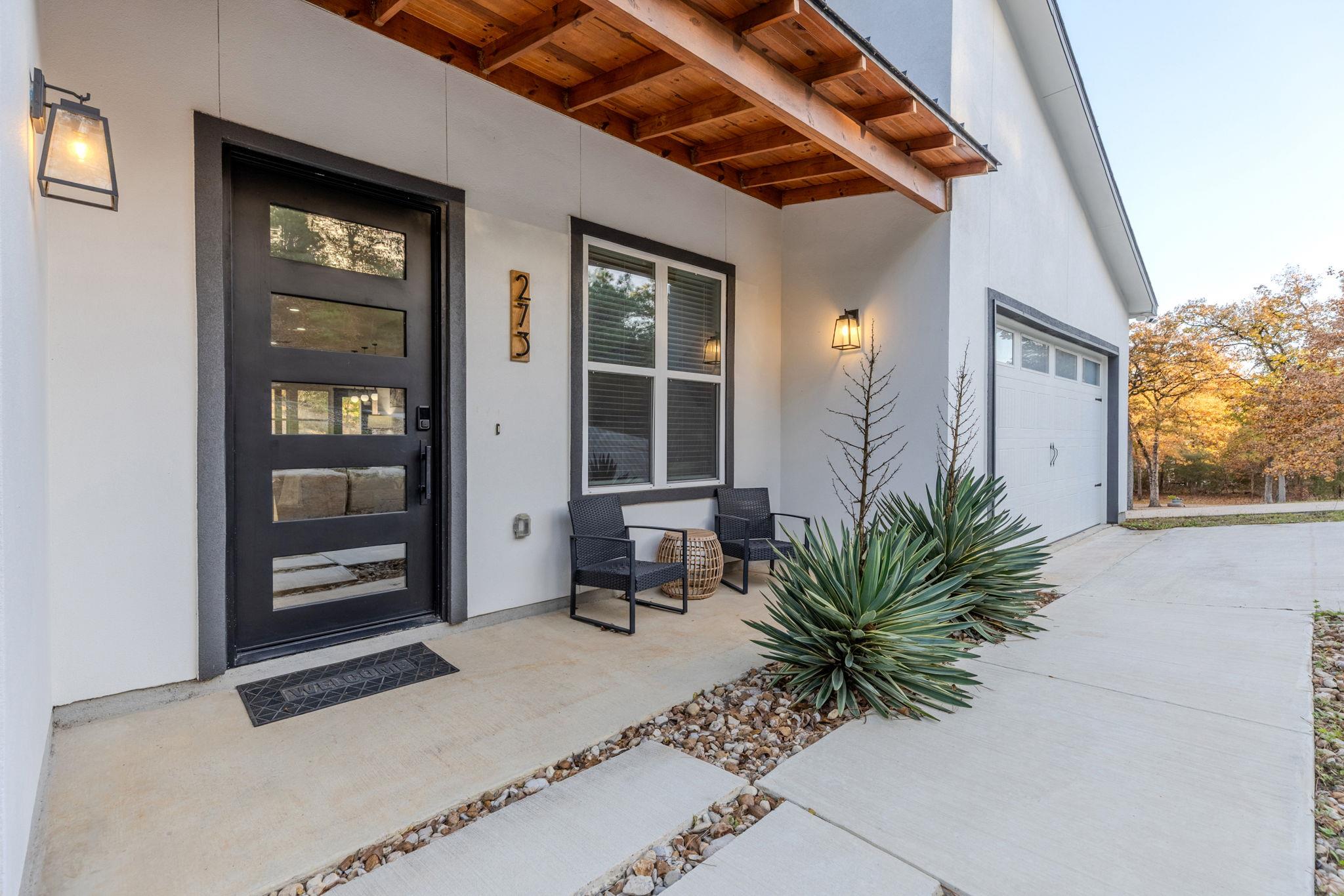273 Tahitian DR, Bastrop, TX 78602