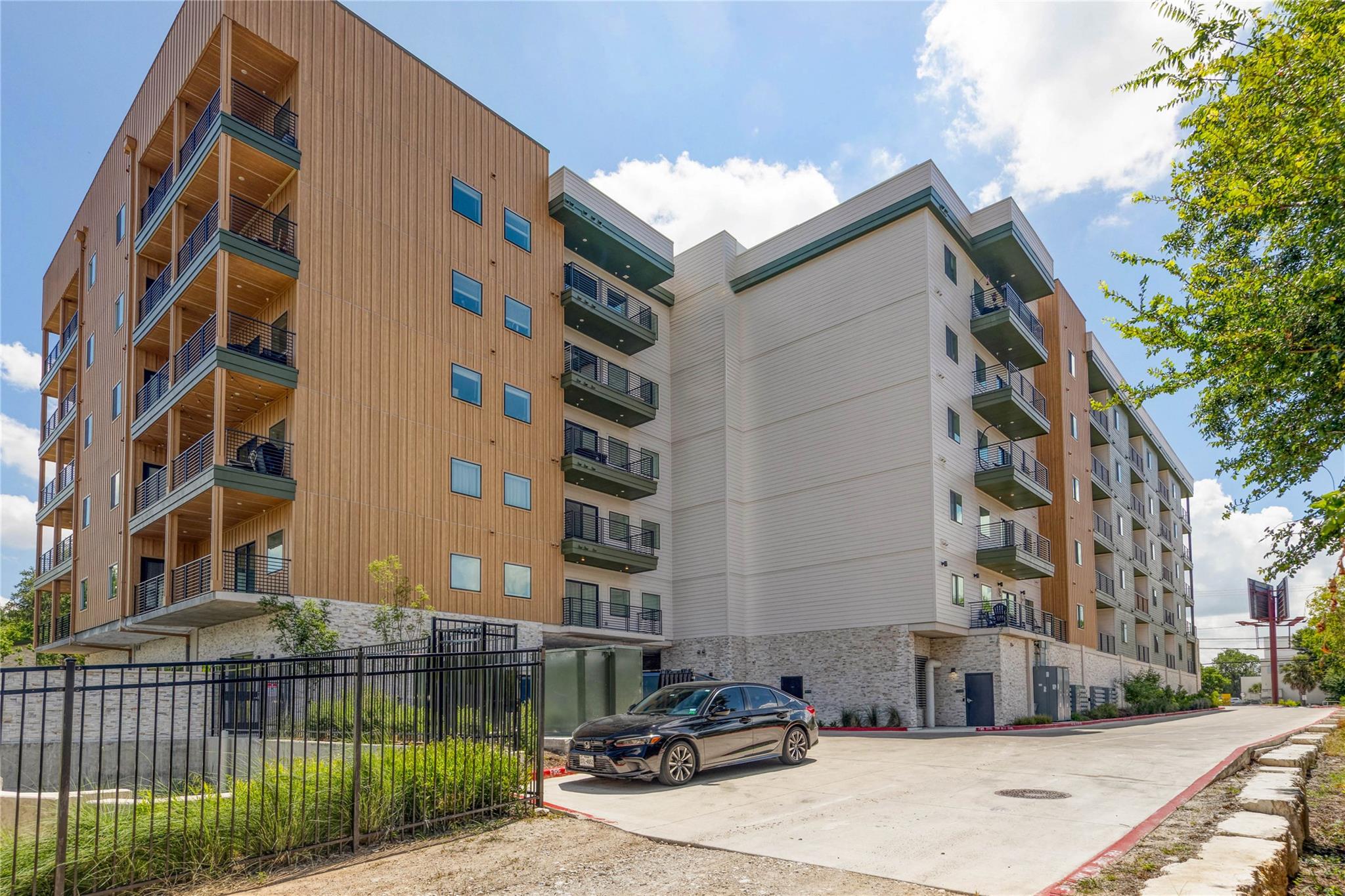 4802 S Congress Ave #217, Austin, TX 78745