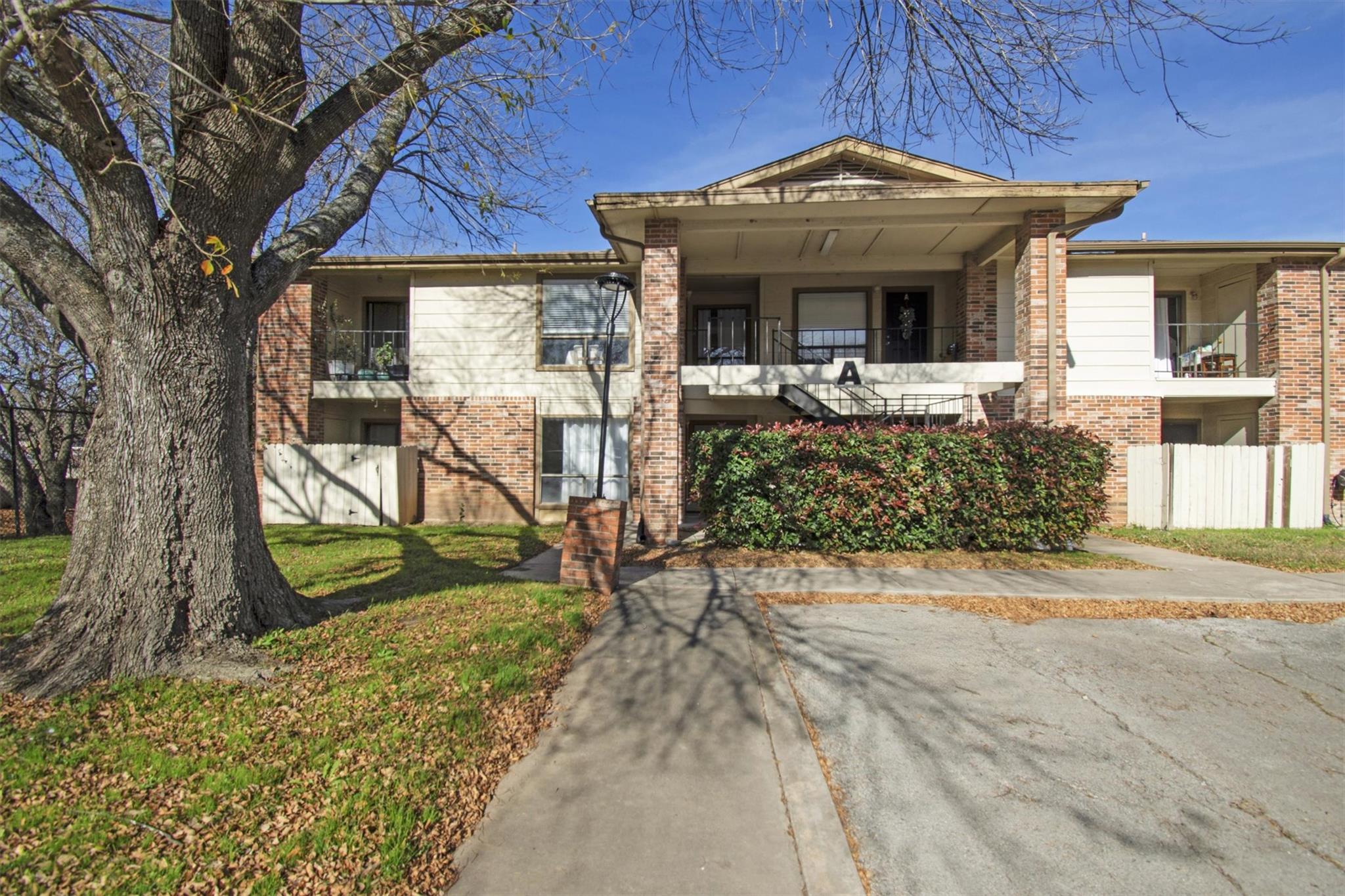 1705 Crossing PL #A109, Austin, TX 78741