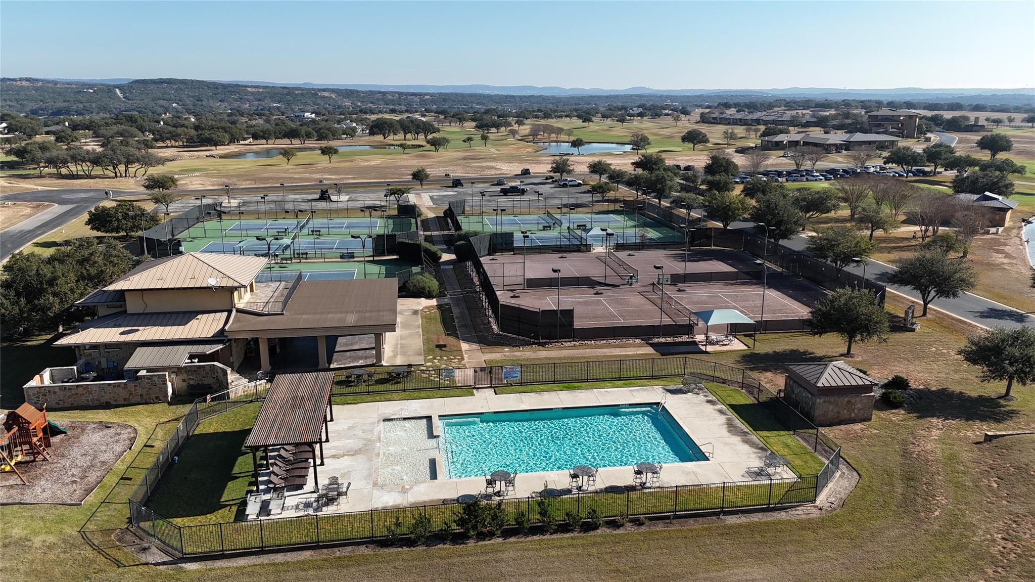 3517 Kahala Sunset DR, Spicewood, TX 78669
