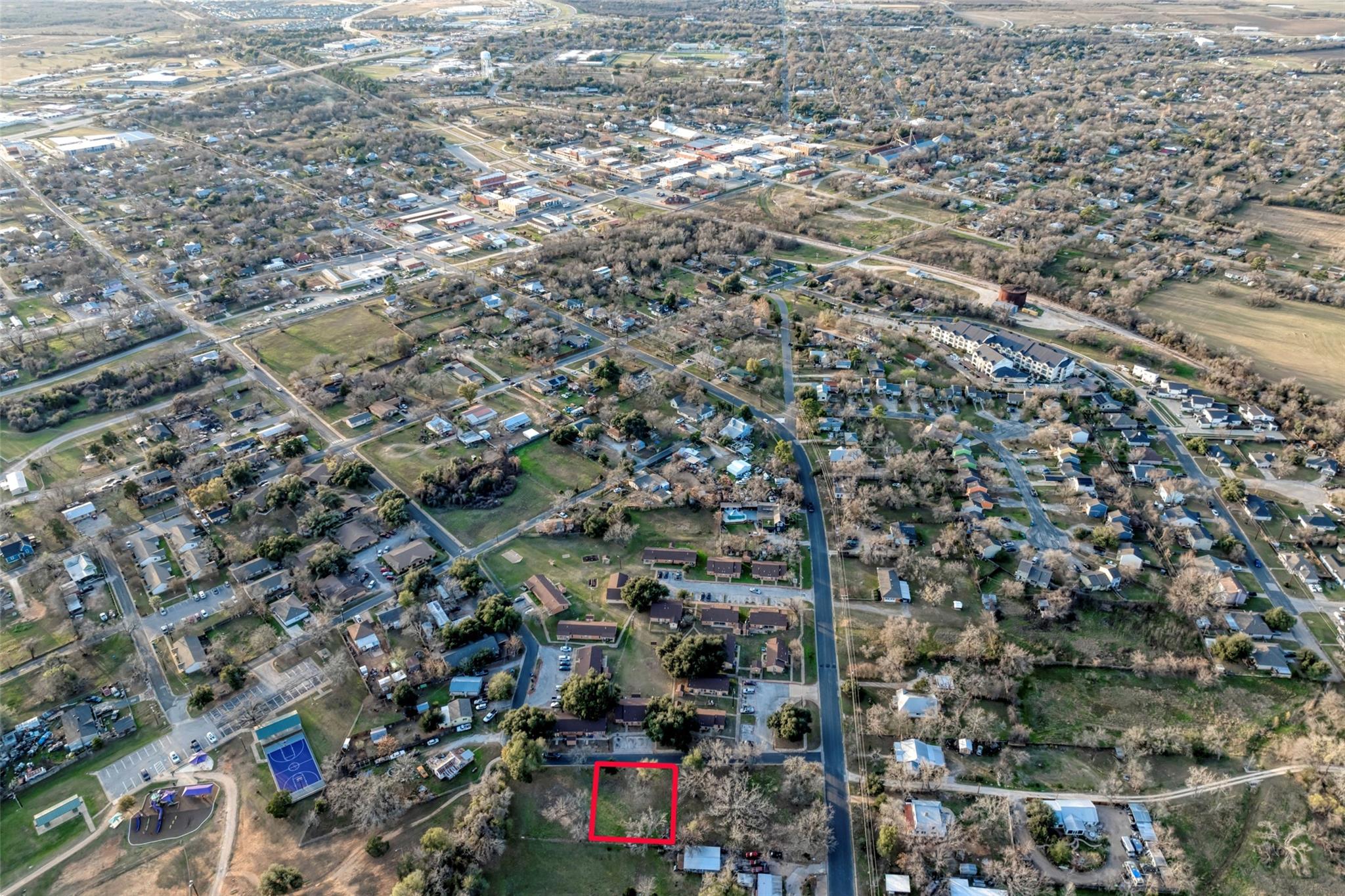 Lot 3 E Alamo ST, Elgin, TX 78621