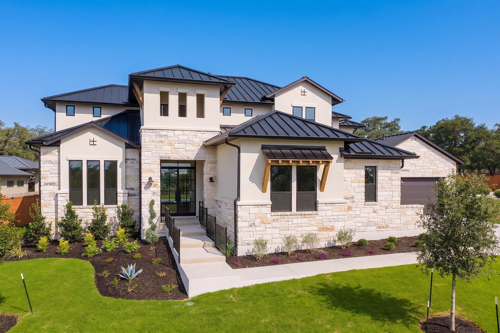 366 Crosswater LN, Dripping Springs, TX 78620