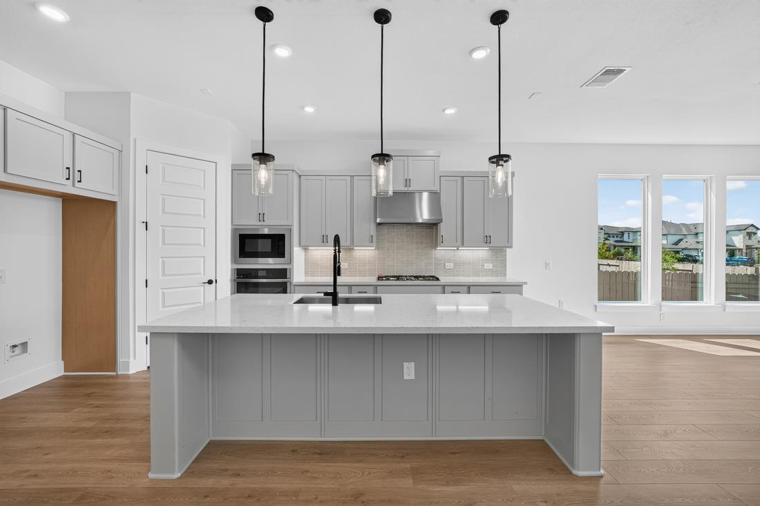 9104 The Ravine Way, Austin, TX 78744