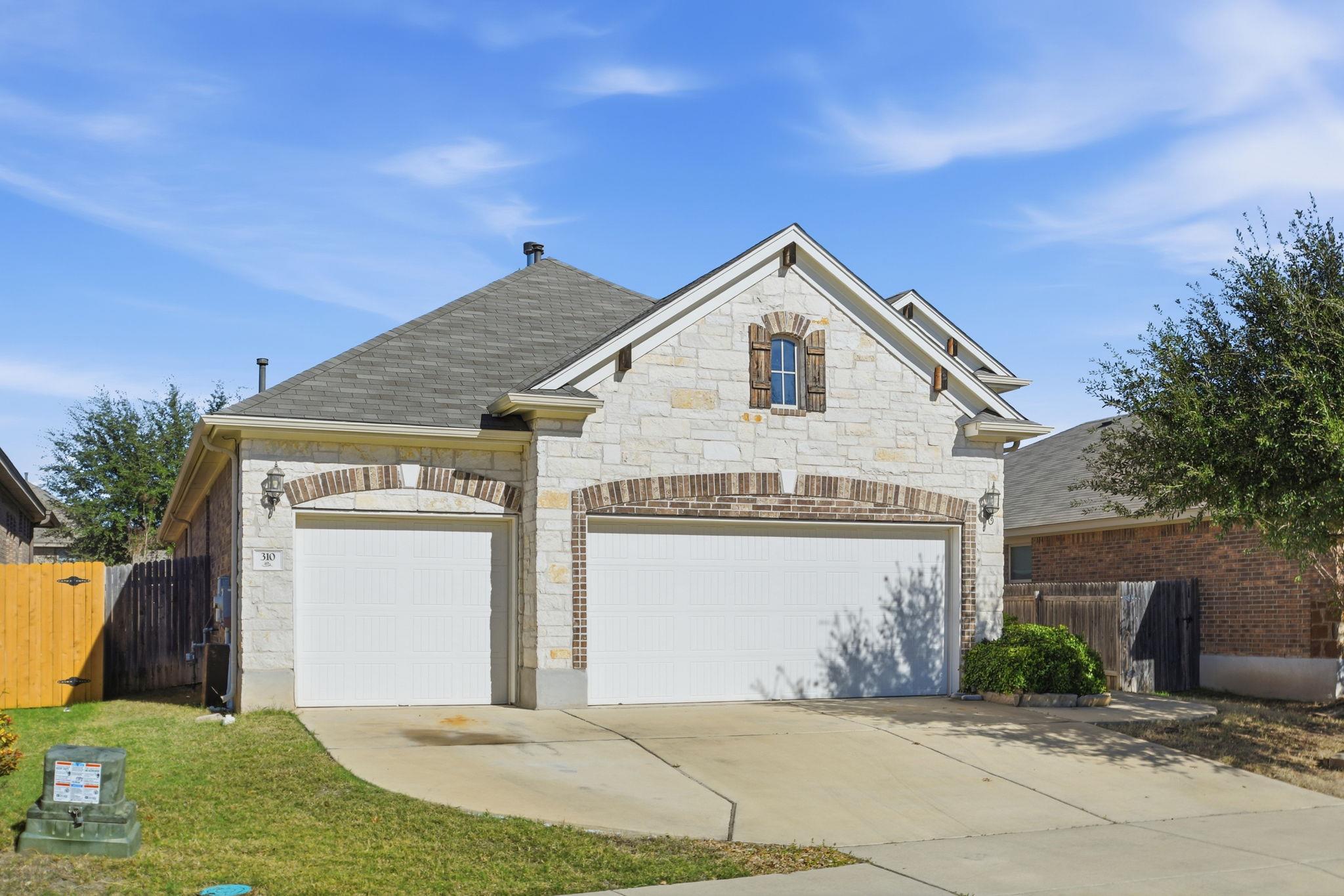 310 Durata DR, San Marcos, TX 78666