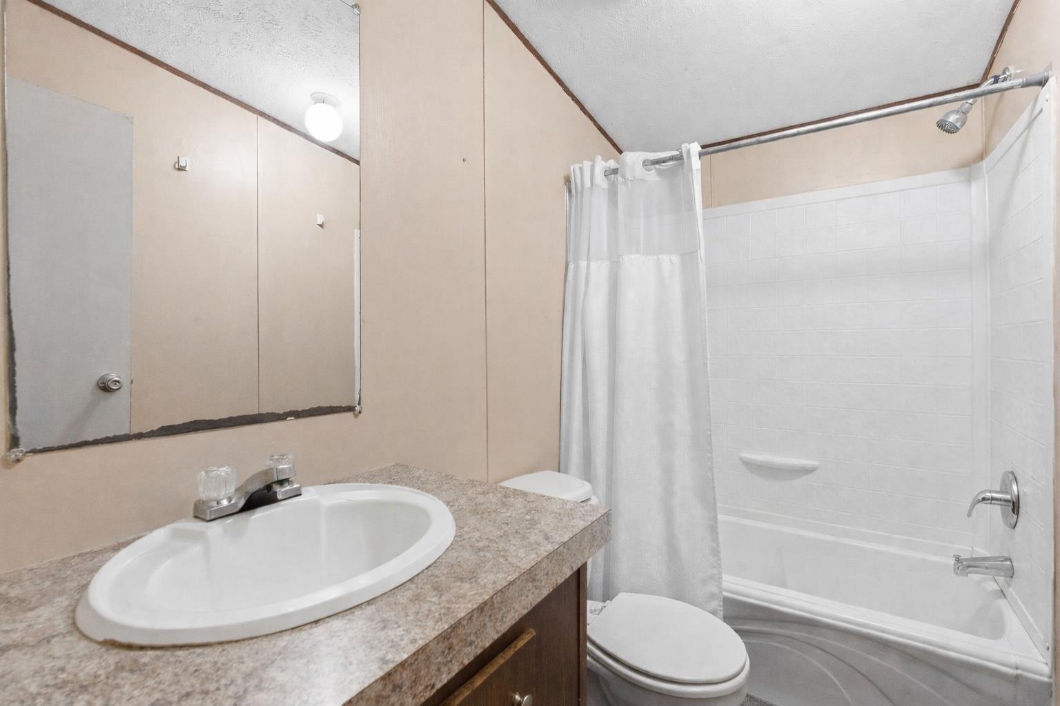 1278 Fm 812 RD, Cedar Creek, TX 78612