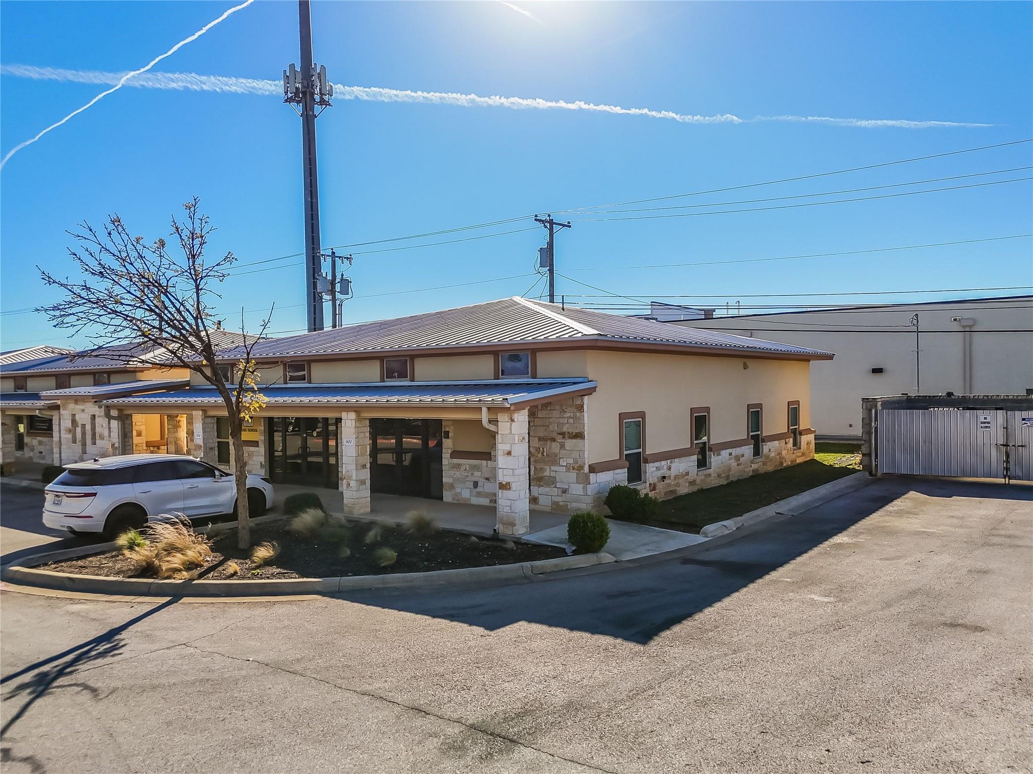 3001 Joe Dimaggio BLVD #600A + 650B, Round Rock, TX 78665