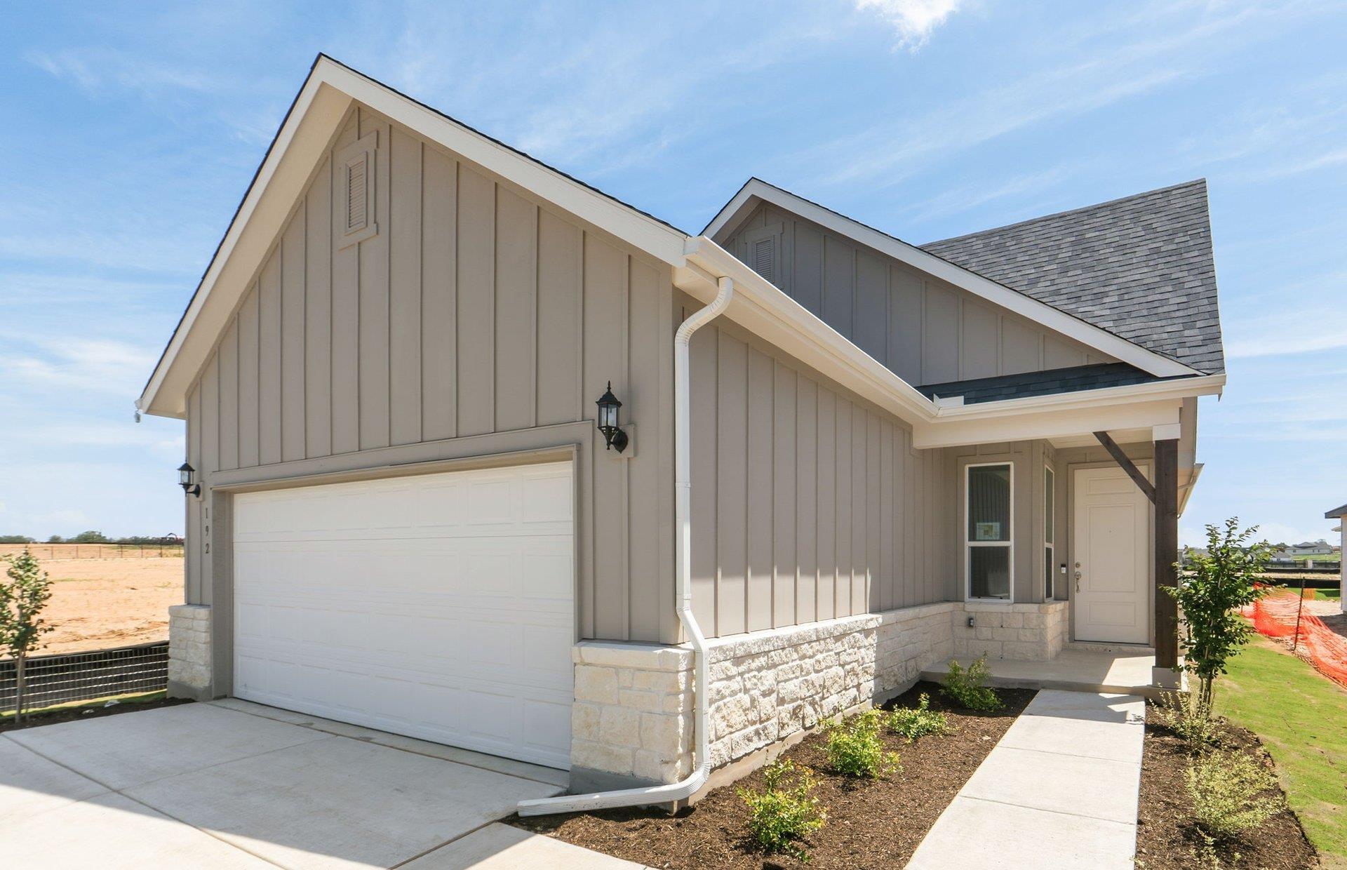 192 Frontera DR, Bastrop, TX 78602