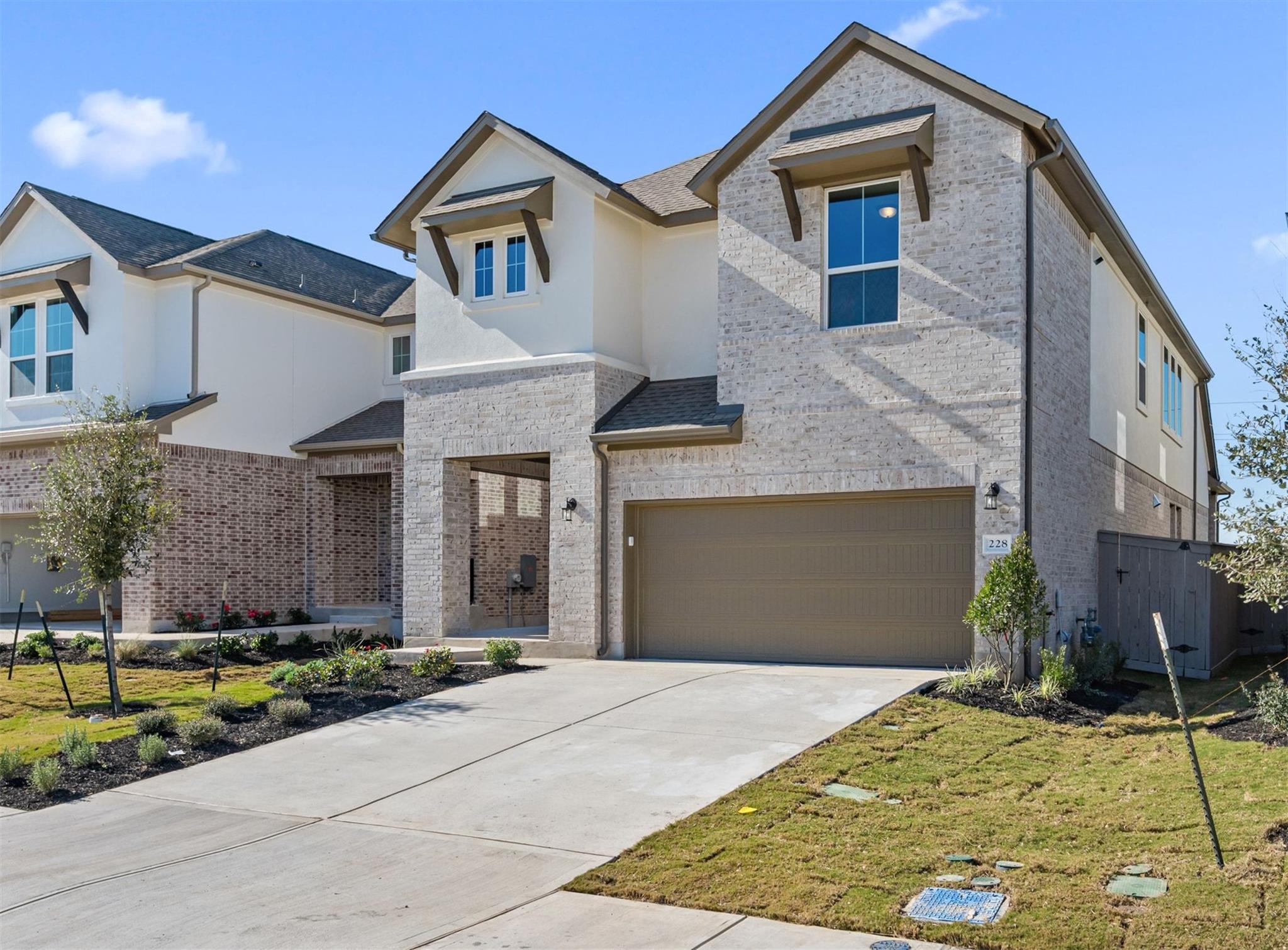 228 Brandywine Rd, Hutto, TX 78634