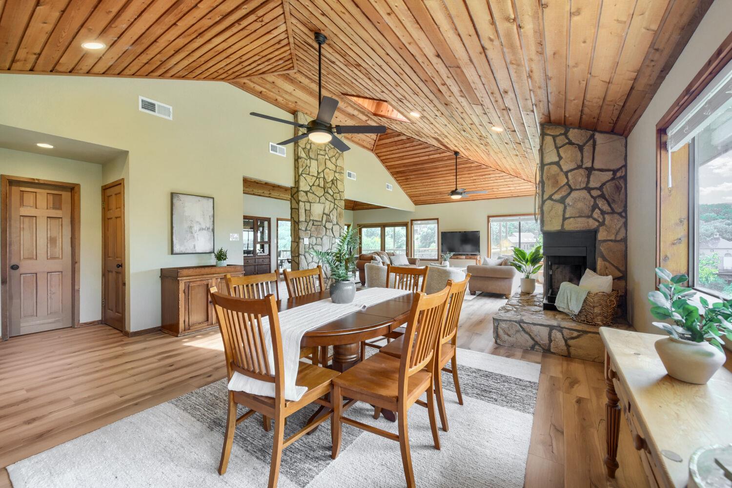 509 Coventry RD, Spicewood, TX 78669