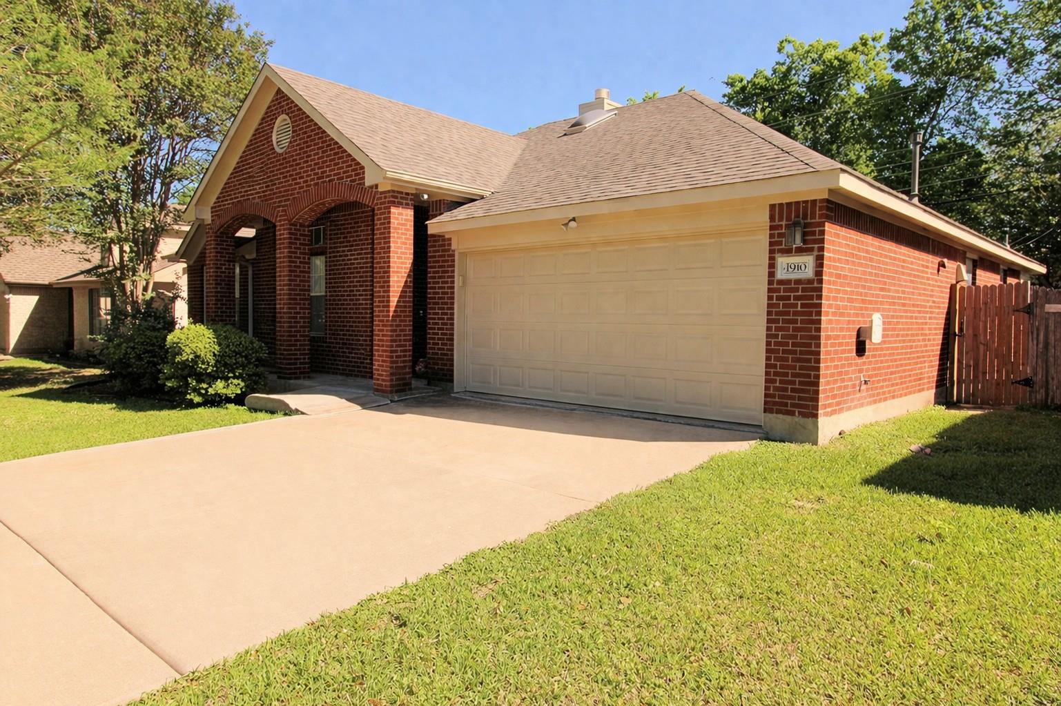 1910 Balsam Way, Round Rock, TX 78665