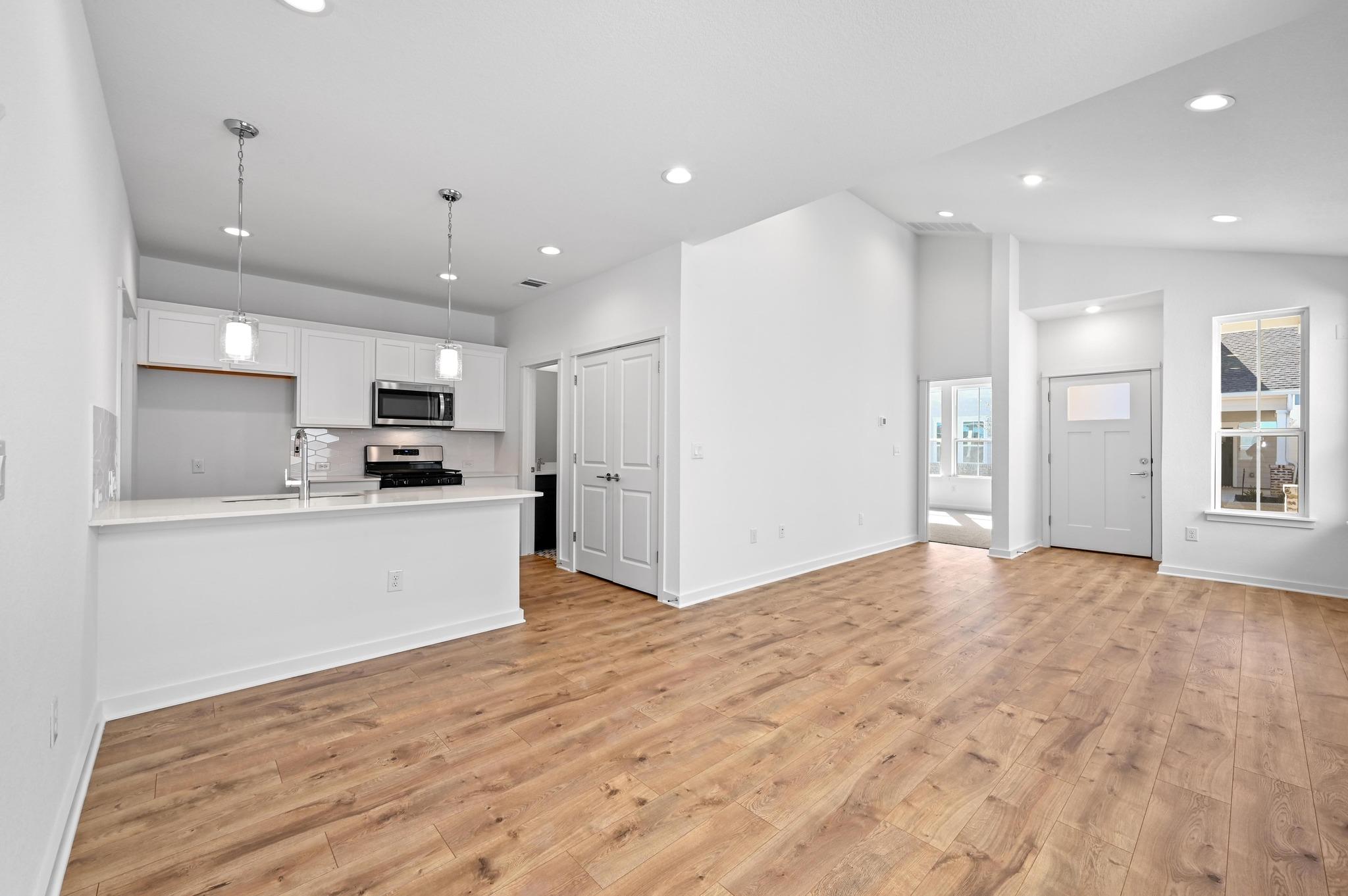 458 Orleanian DR #A, Buda, TX 78610