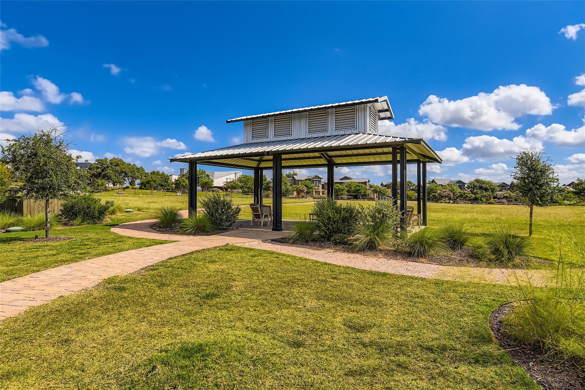 2217 Seabiscuit CV #103, Spicewood, TX 78669
