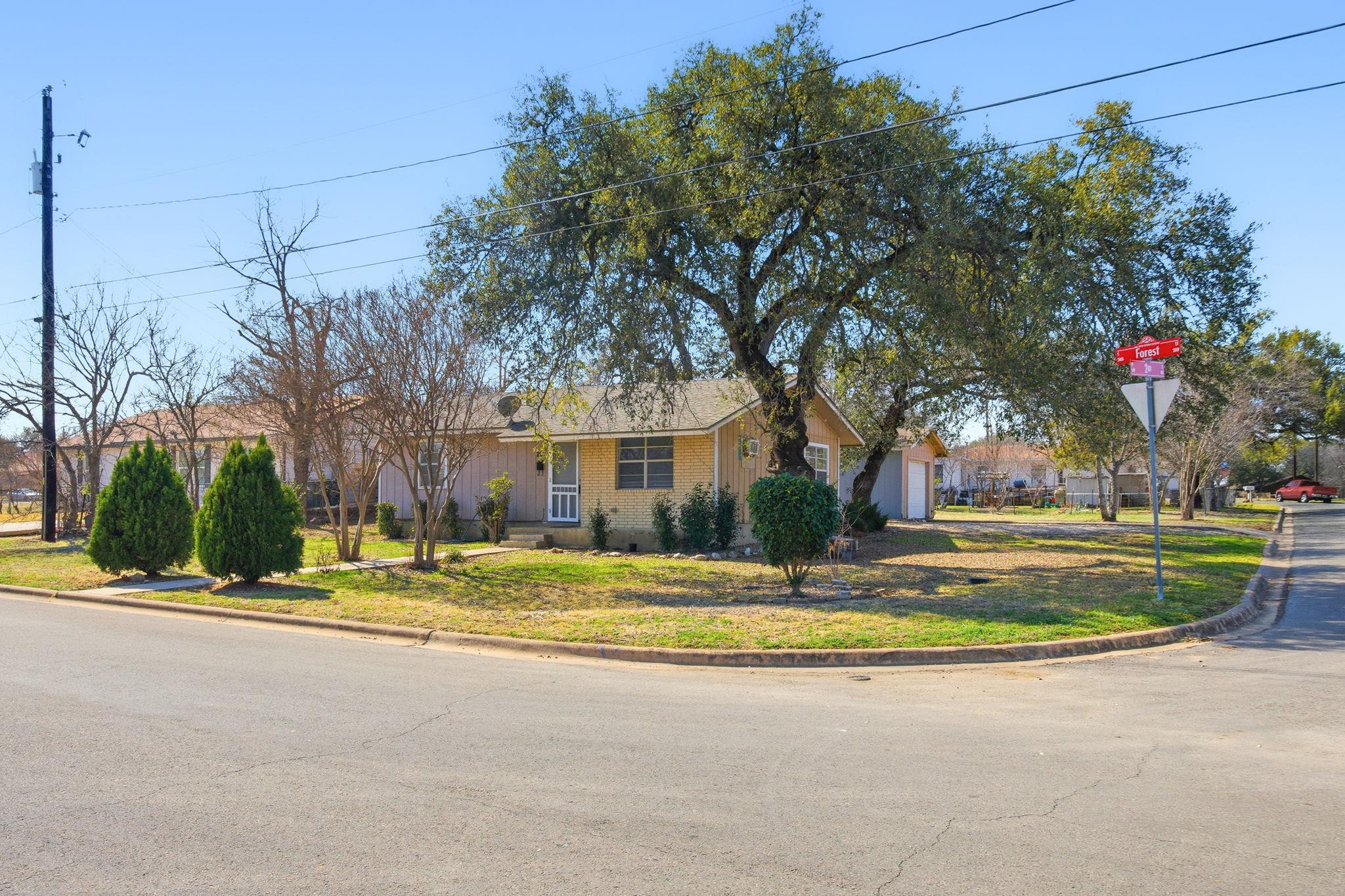 202 Forest ST, Georgetown, TX 78626