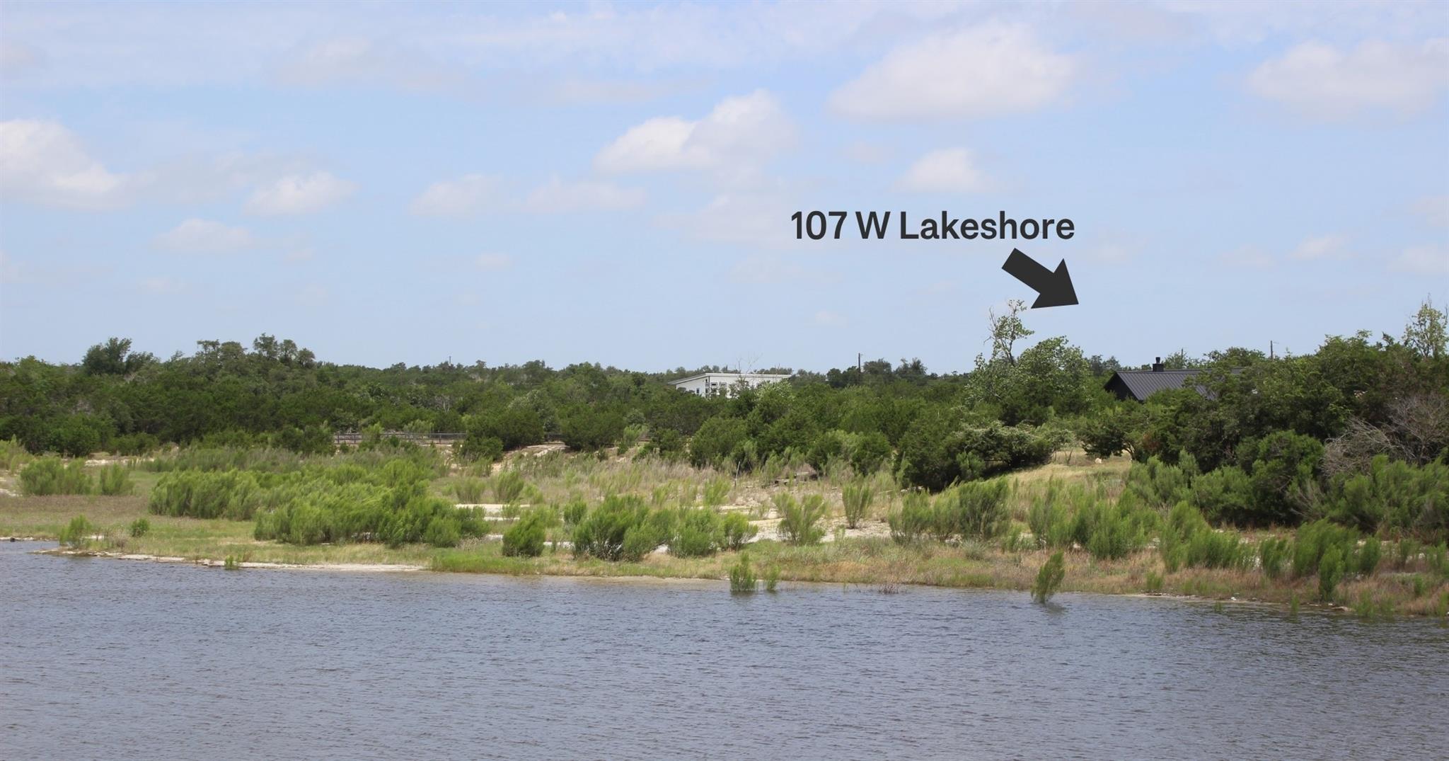107 W Lakeshore DR, Dripping Springs, TX 78620