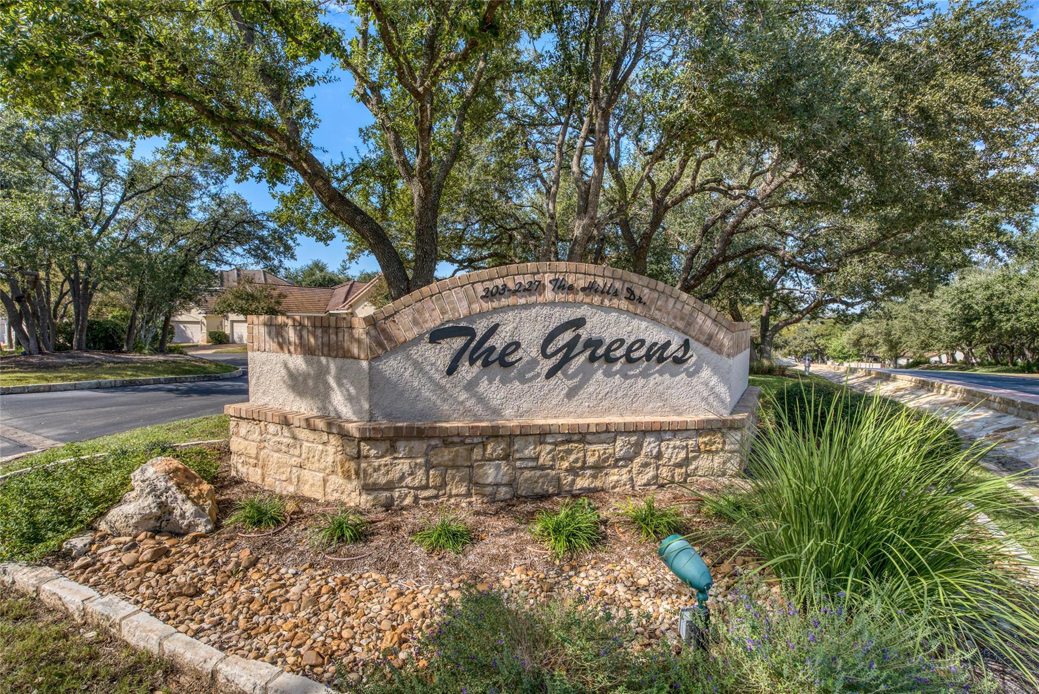 219 The Hills DR #5, The Hills, TX 78738
