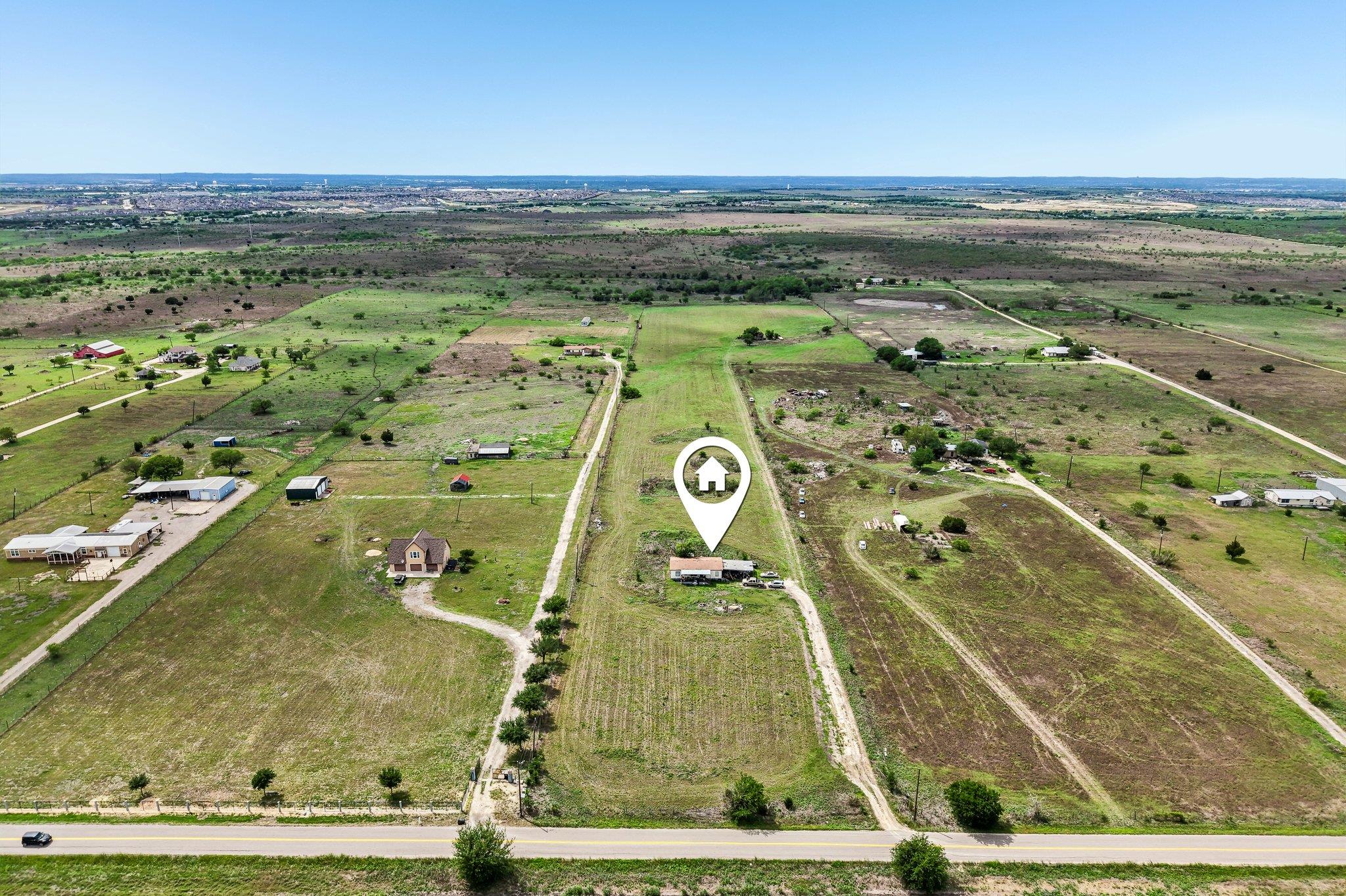 14204 Graef RD, Creedmoor, TX 78610