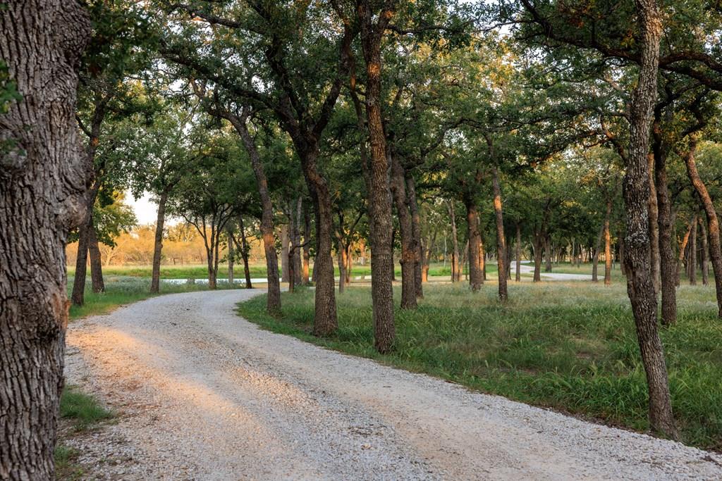 10030 E Us Highway 290, Fredericksburg, TX 78624