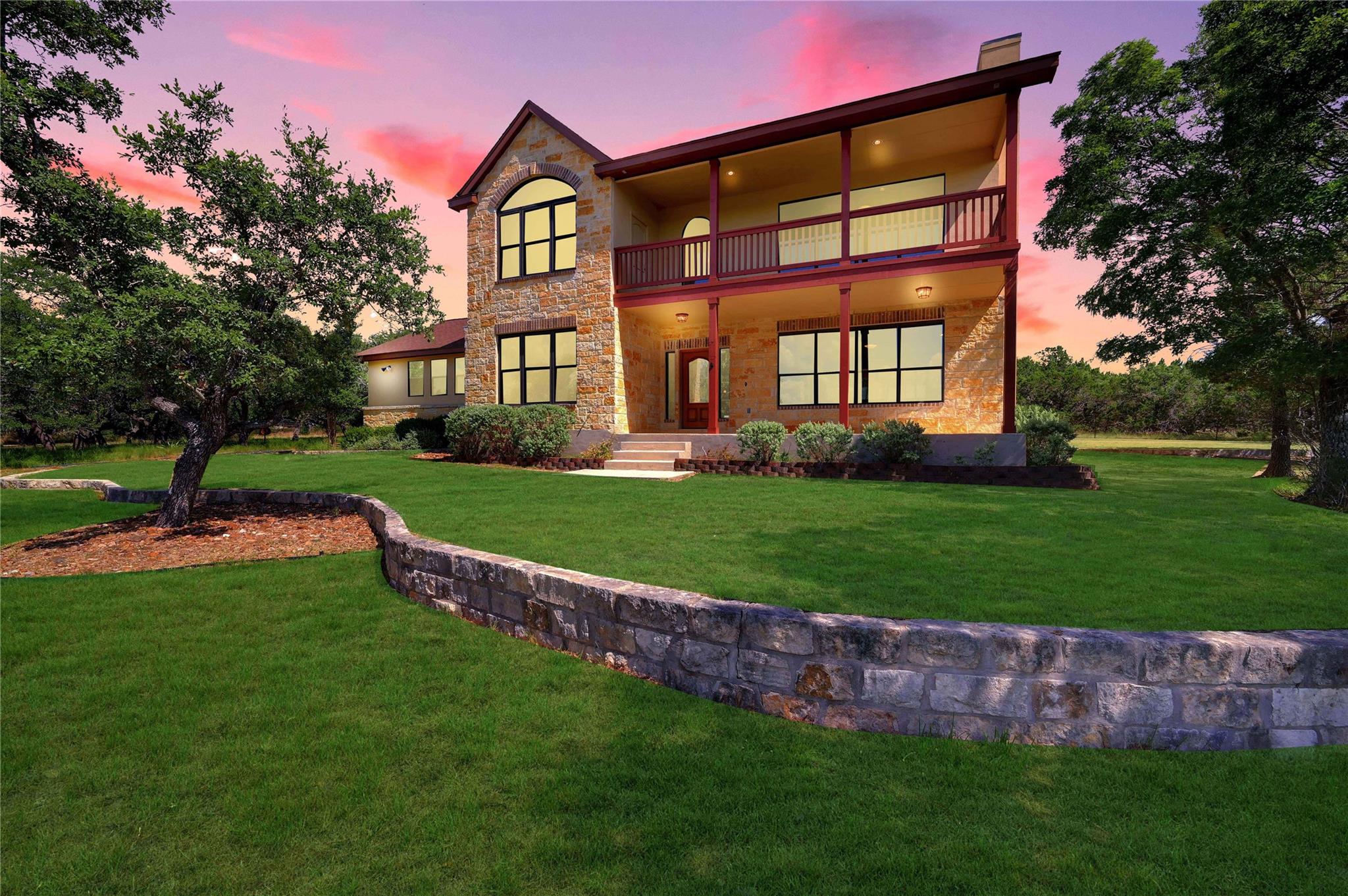 995 Cielo Springs DR, Blanco, TX 78606