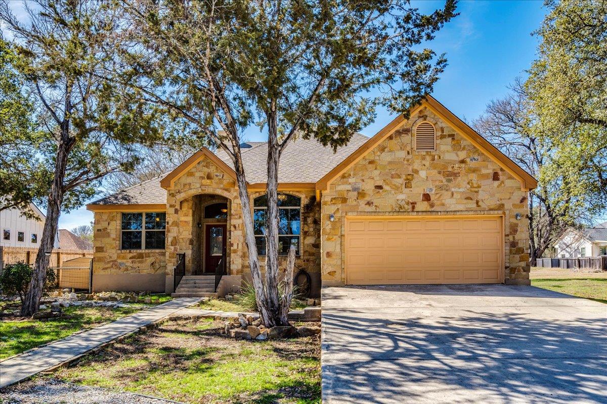11 Rhapsody LN, Wimberley, TX 78676