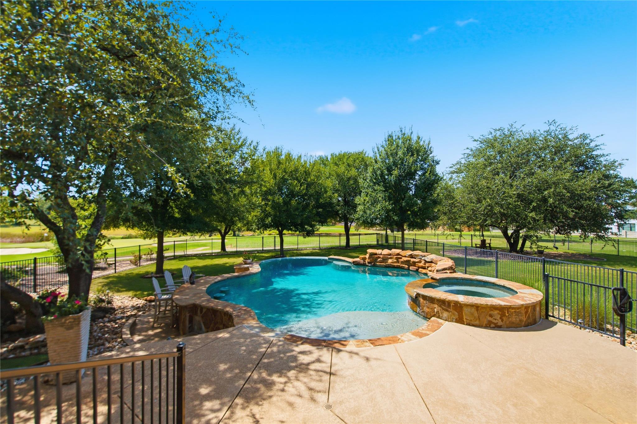 113 Blue Heron LN, Georgetown, TX 78628