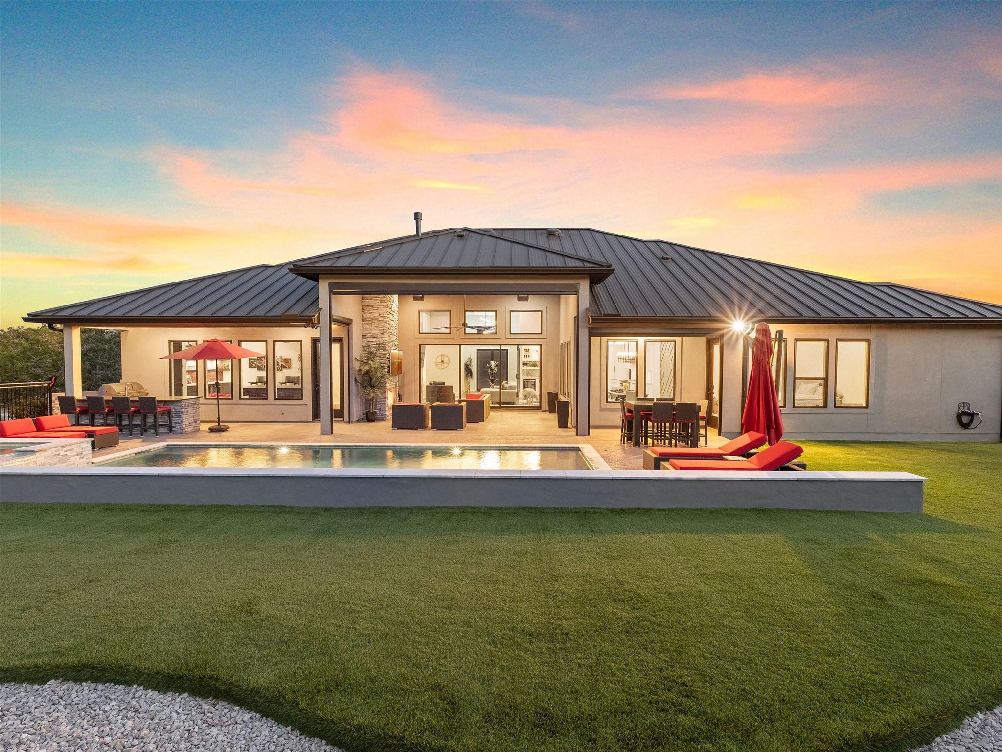 1709 Paradise PKWY, Canyon Lake, TX 78133